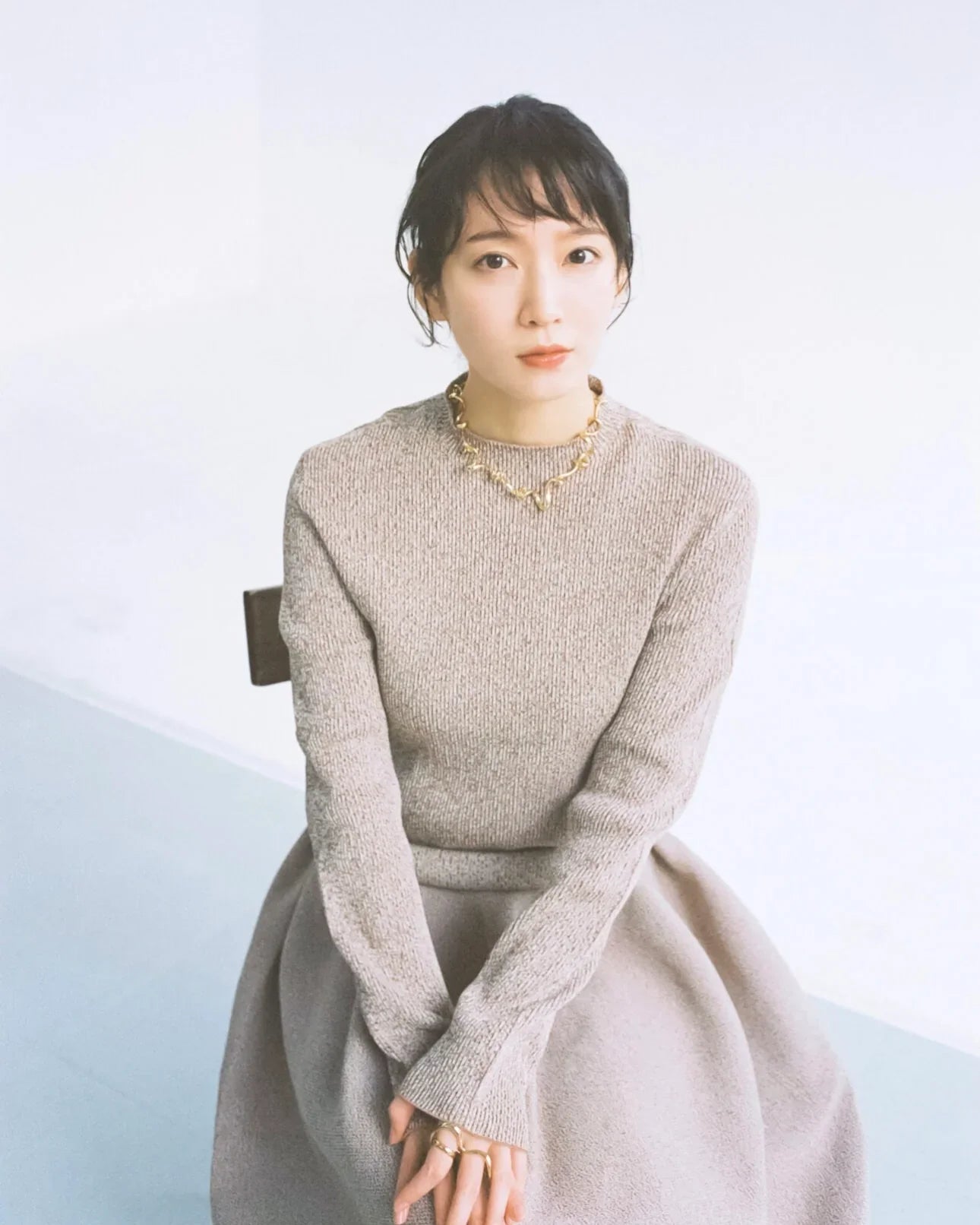 吉岡里帆様「Bezzy」