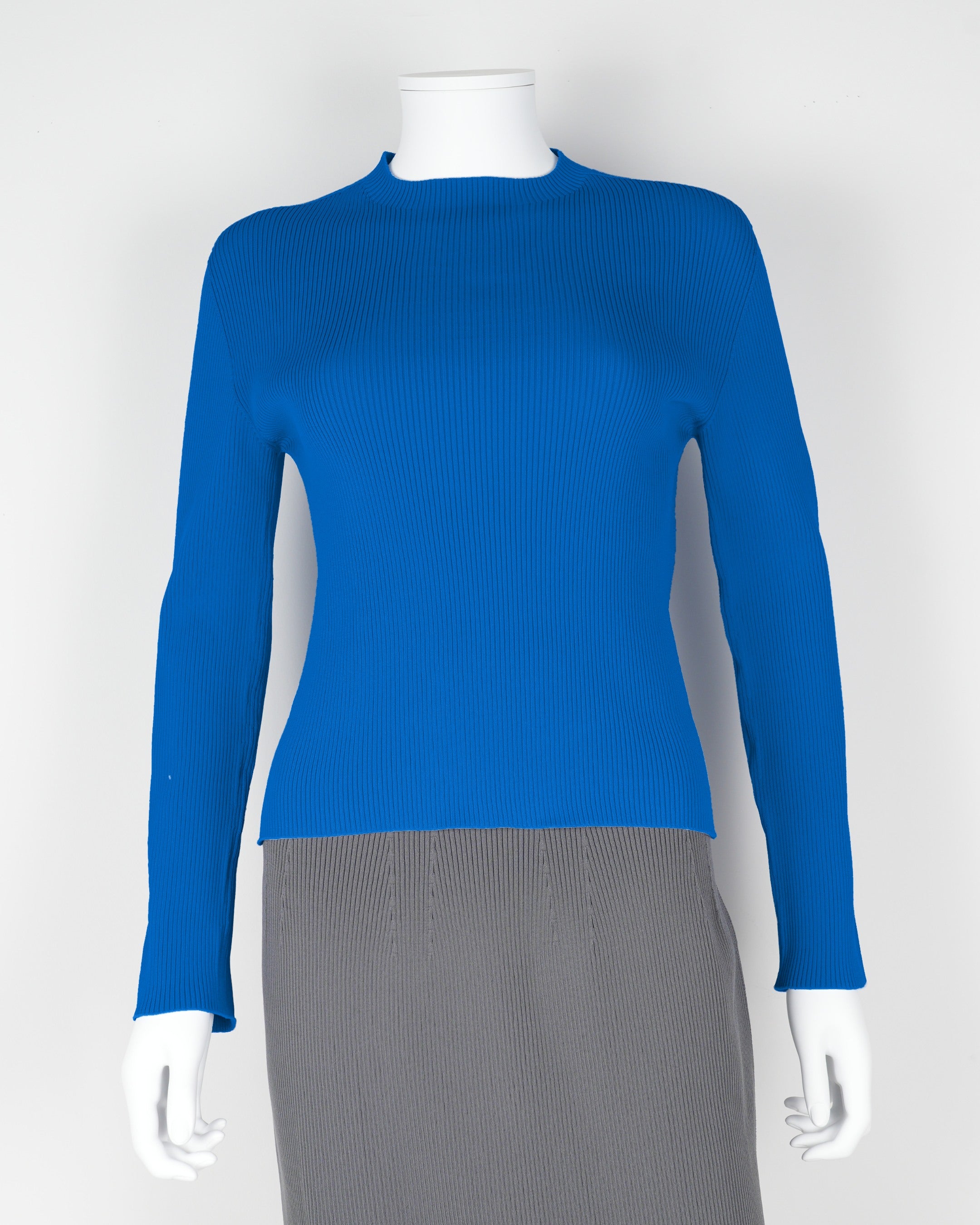Long-sleeved pullover