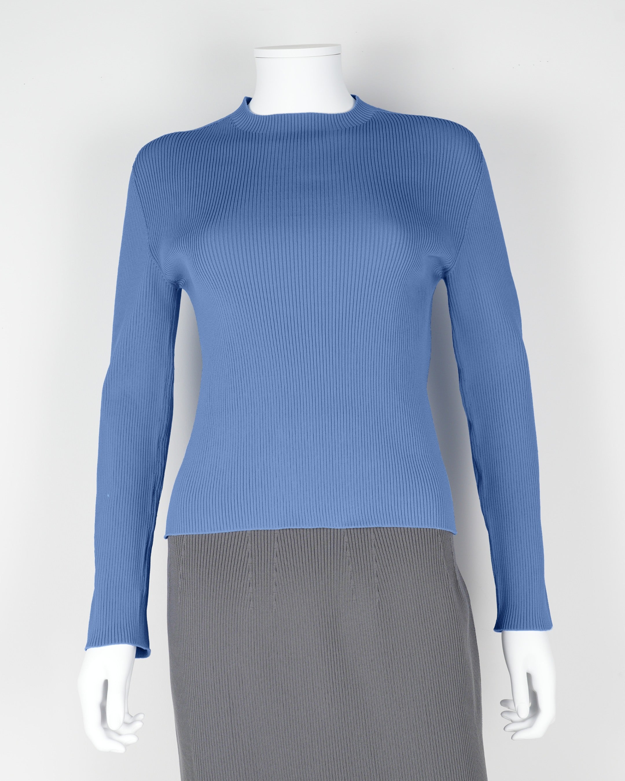 Long-sleeved pullover