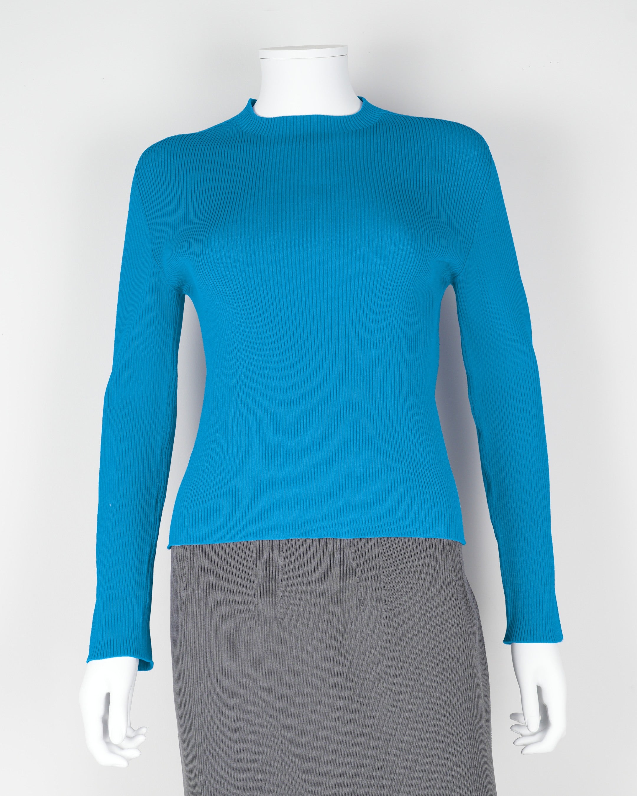 Long-sleeved pullover