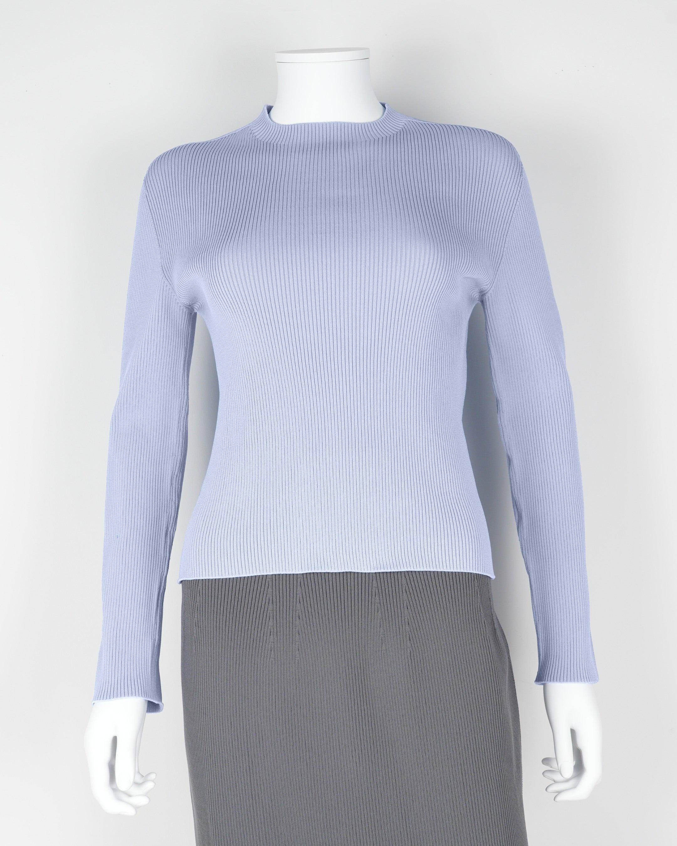 Long-sleeved pullover