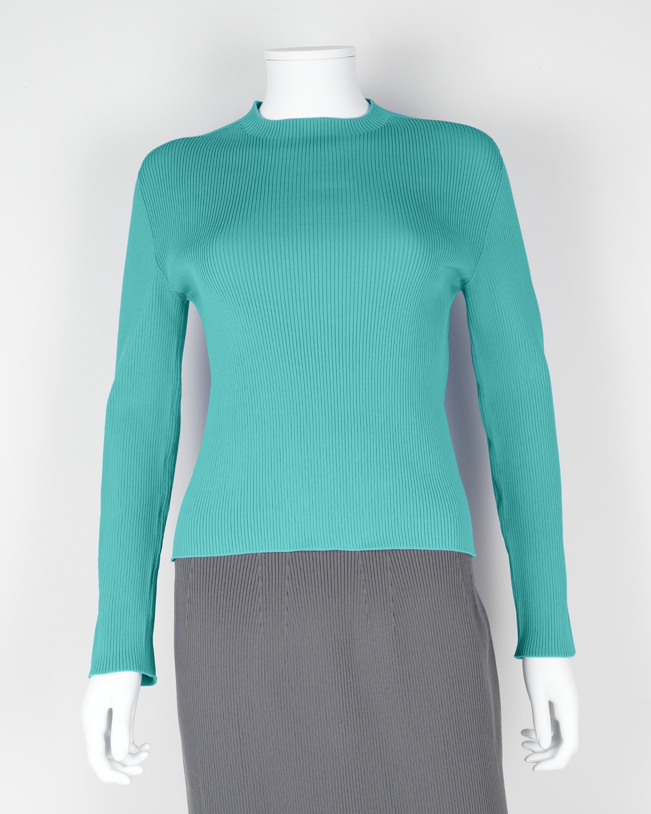 Long-sleeved pullover