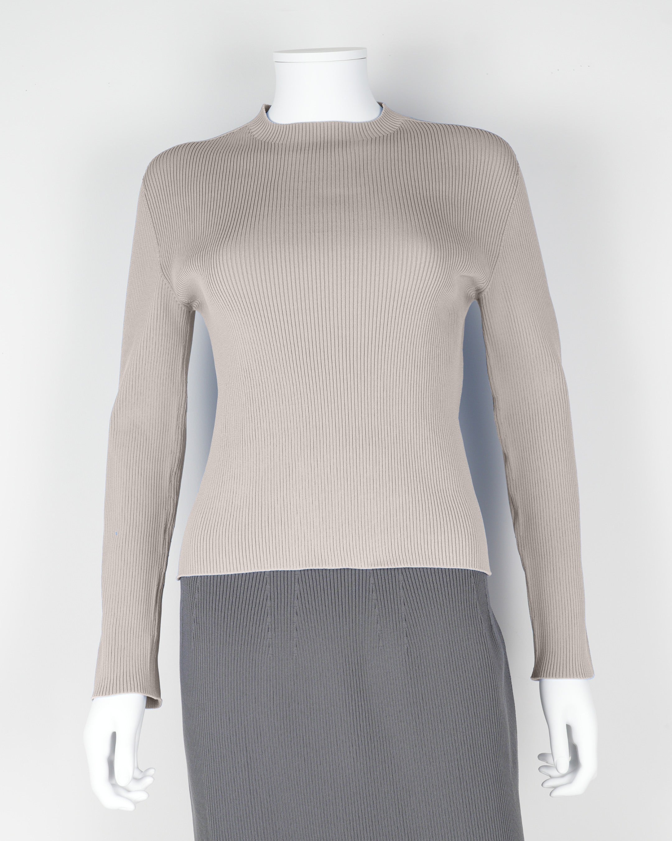 Long-sleeved pullover