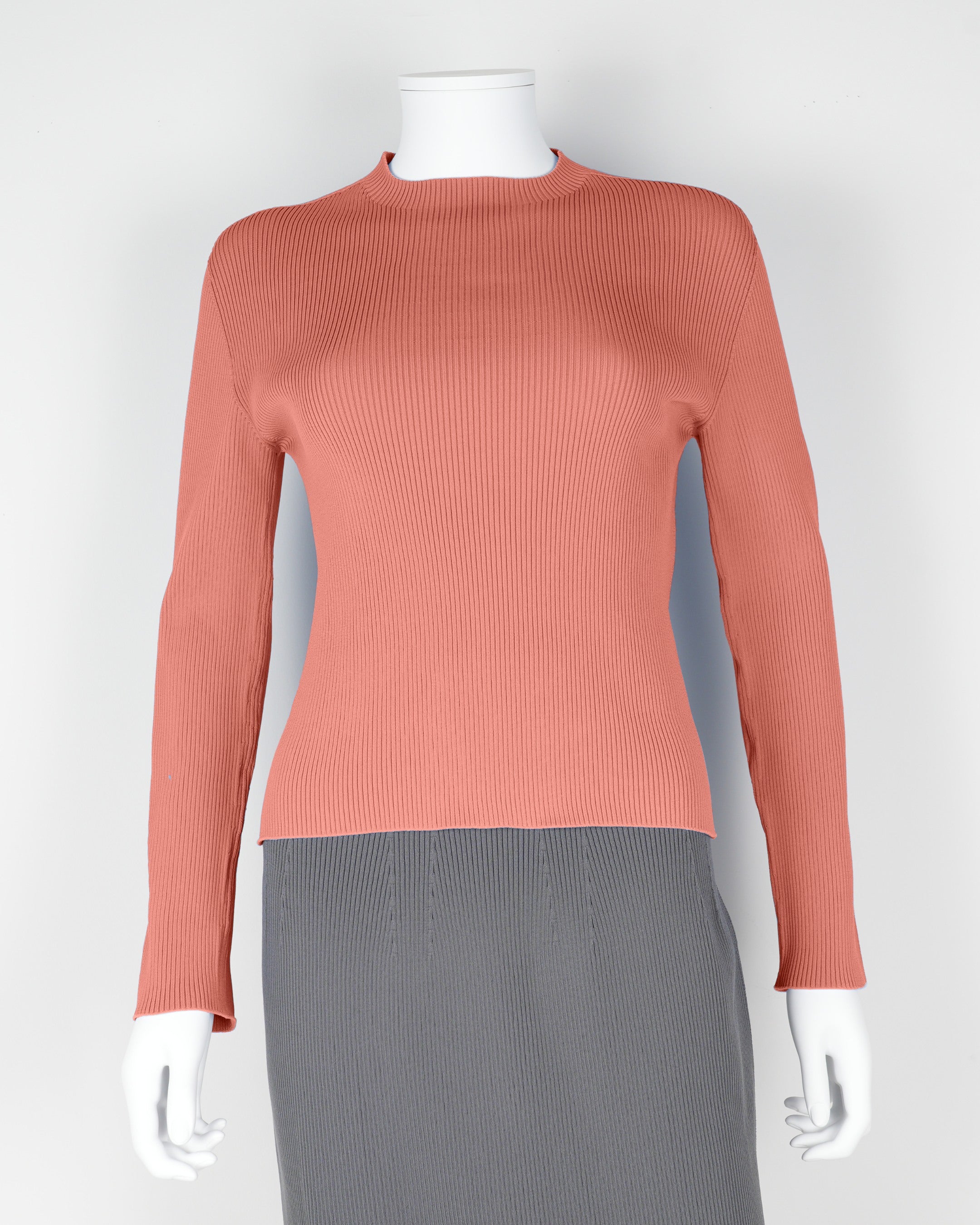 Long-sleeved pullover