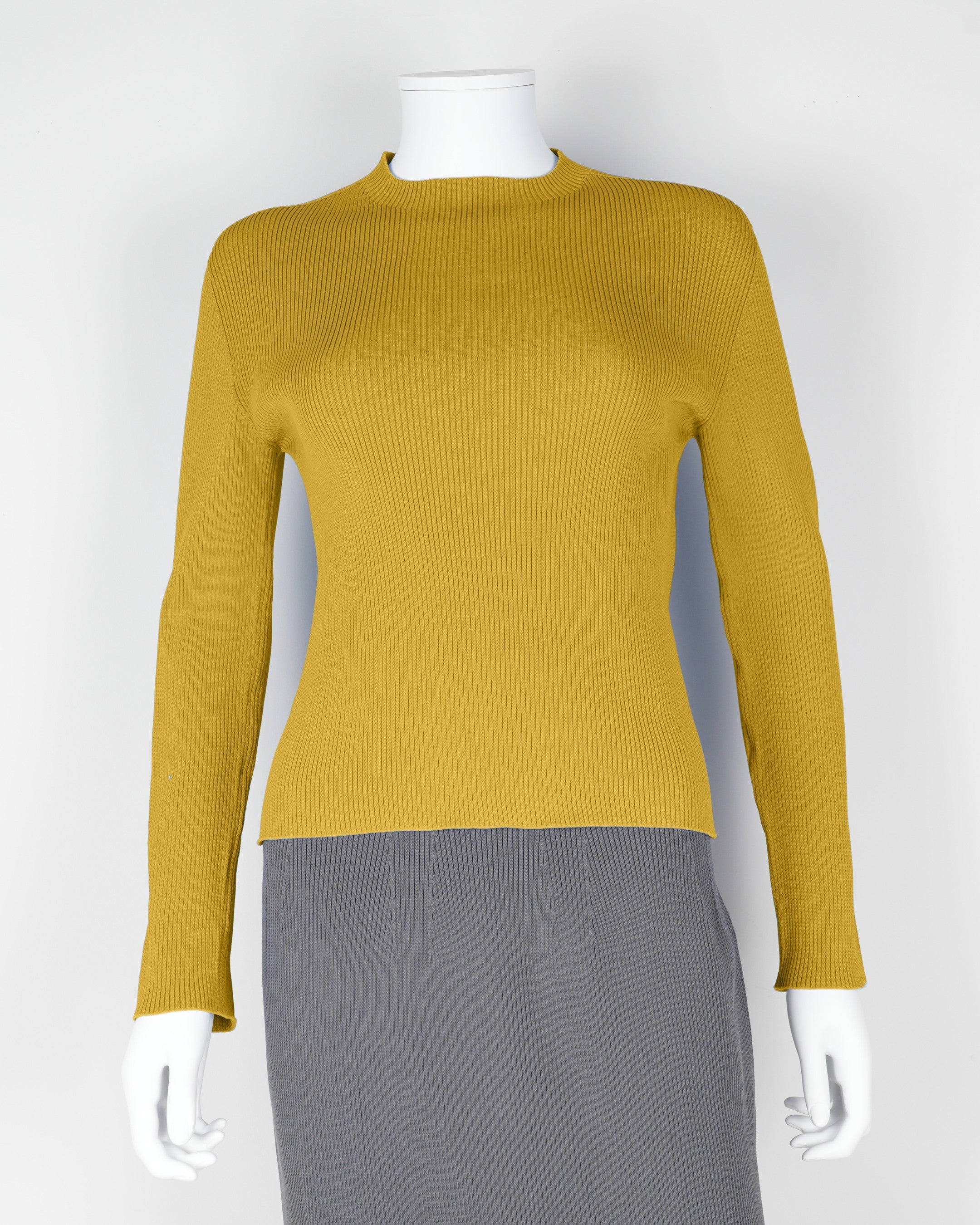 Long-sleeved pullover