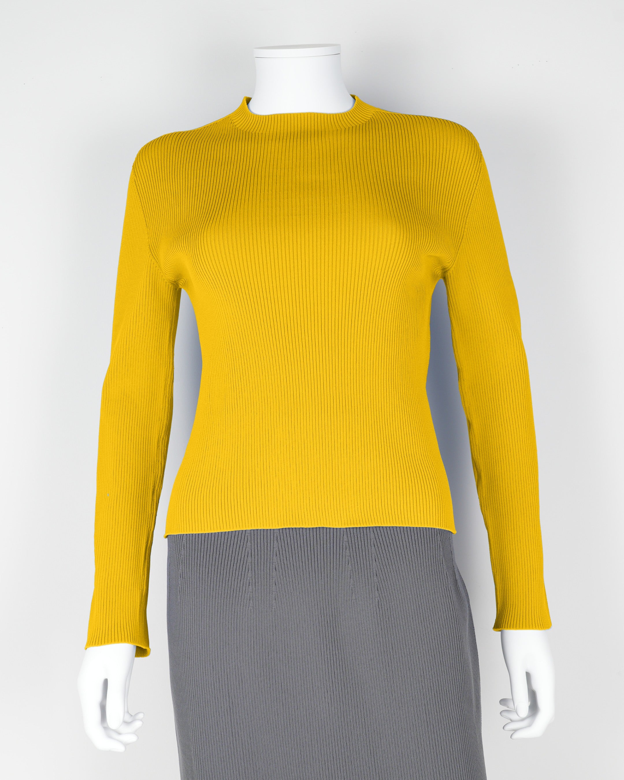 Long-sleeved pullover