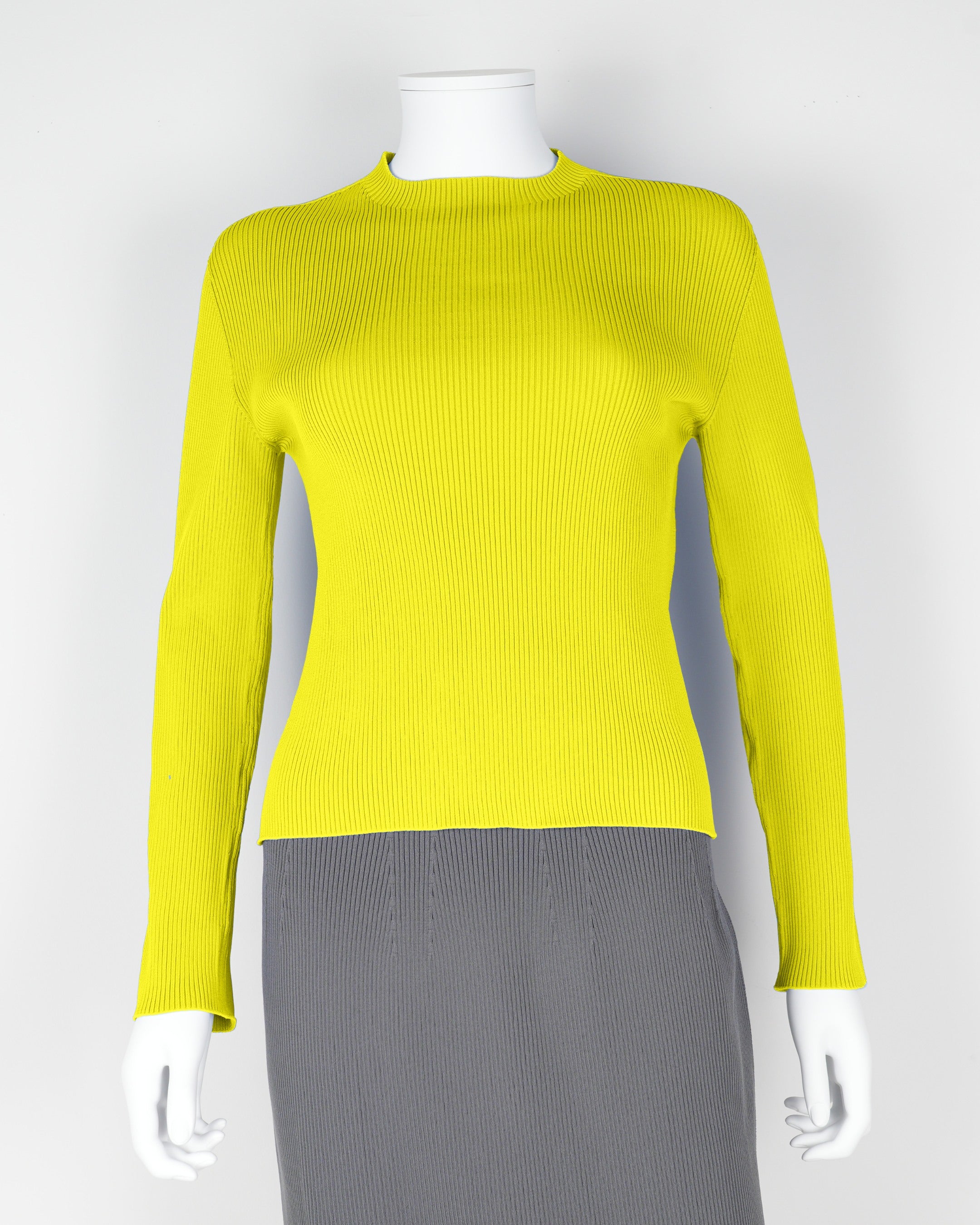 Long-sleeved pullover
