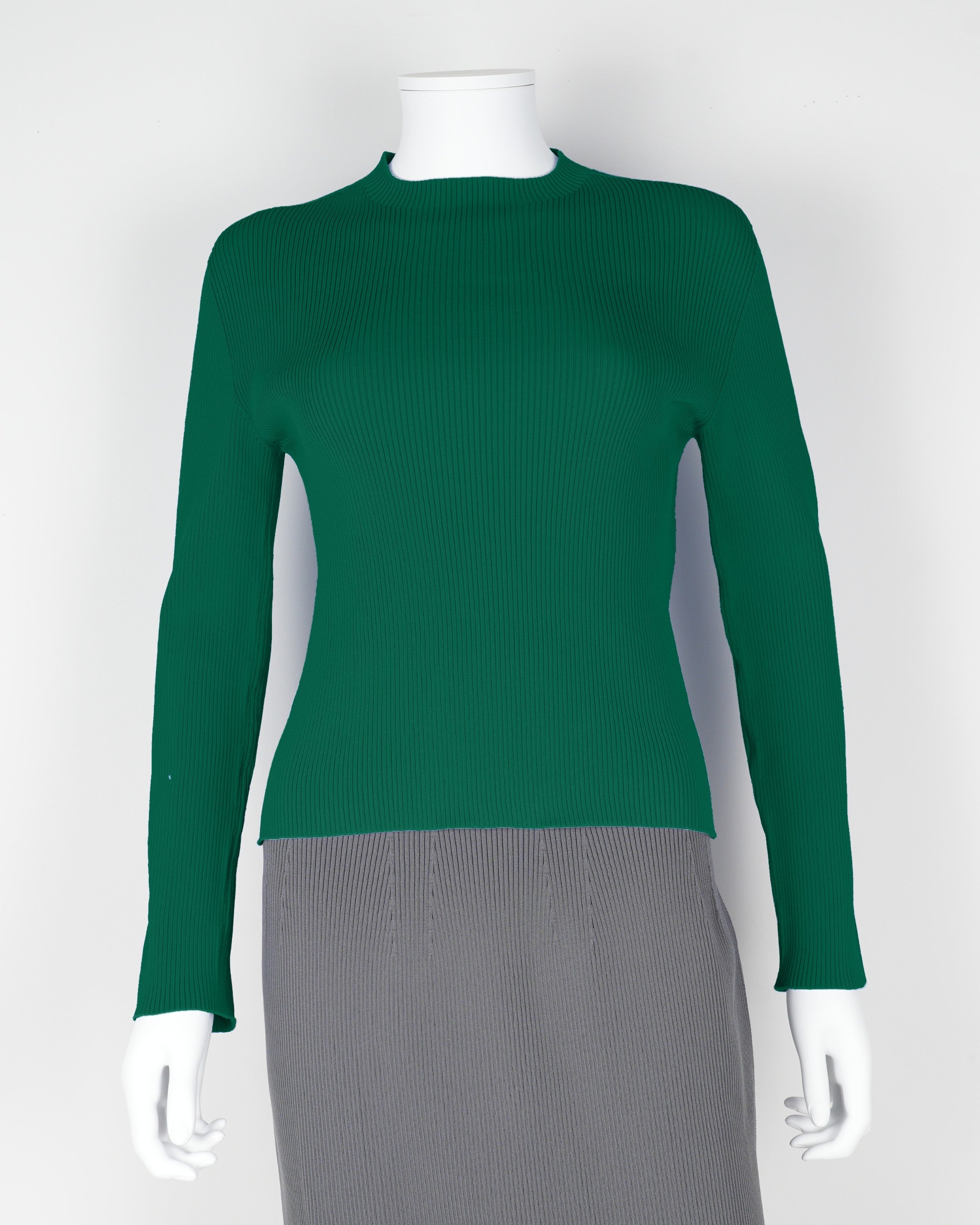 Long-sleeved pullover
