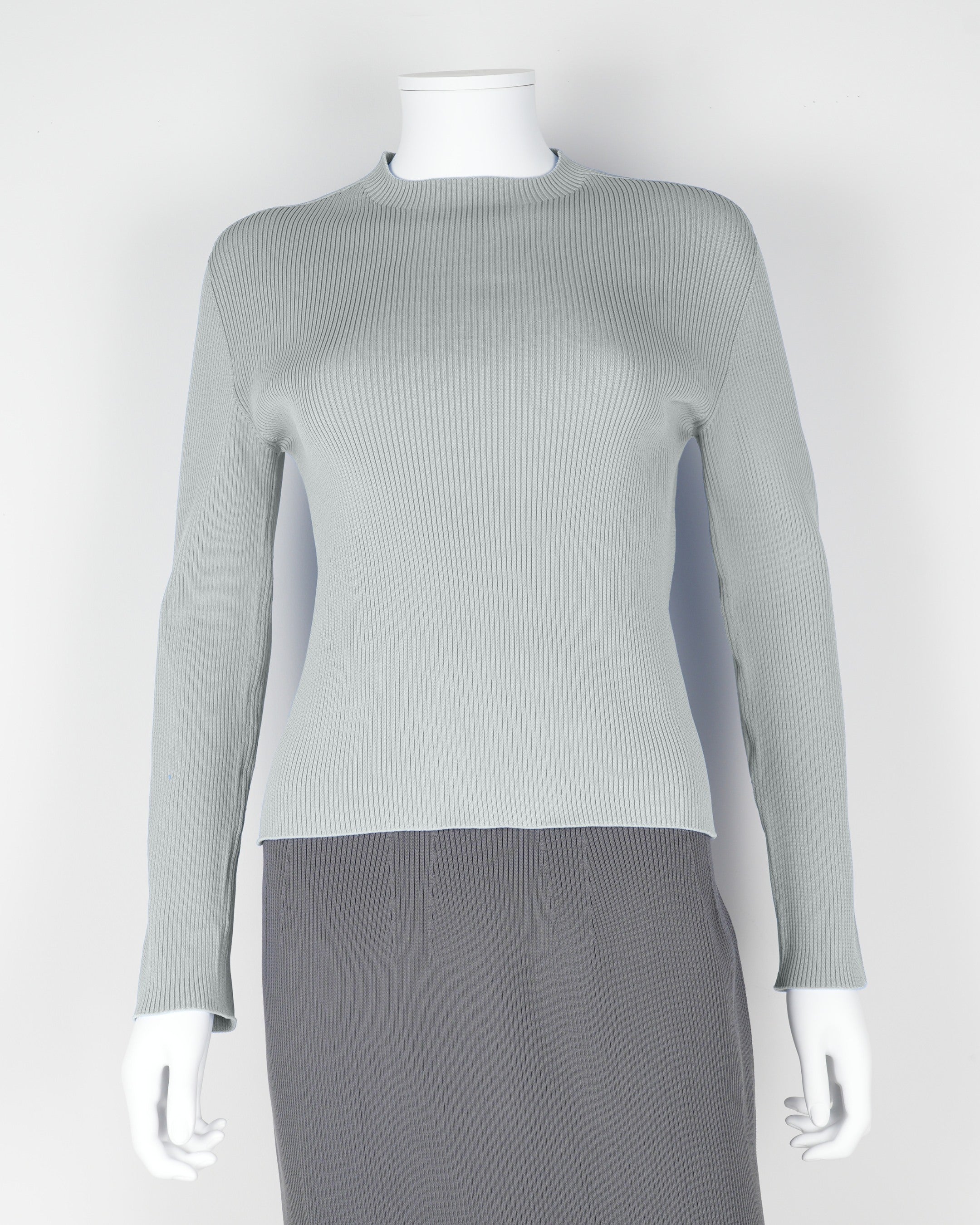 Long-sleeved pullover