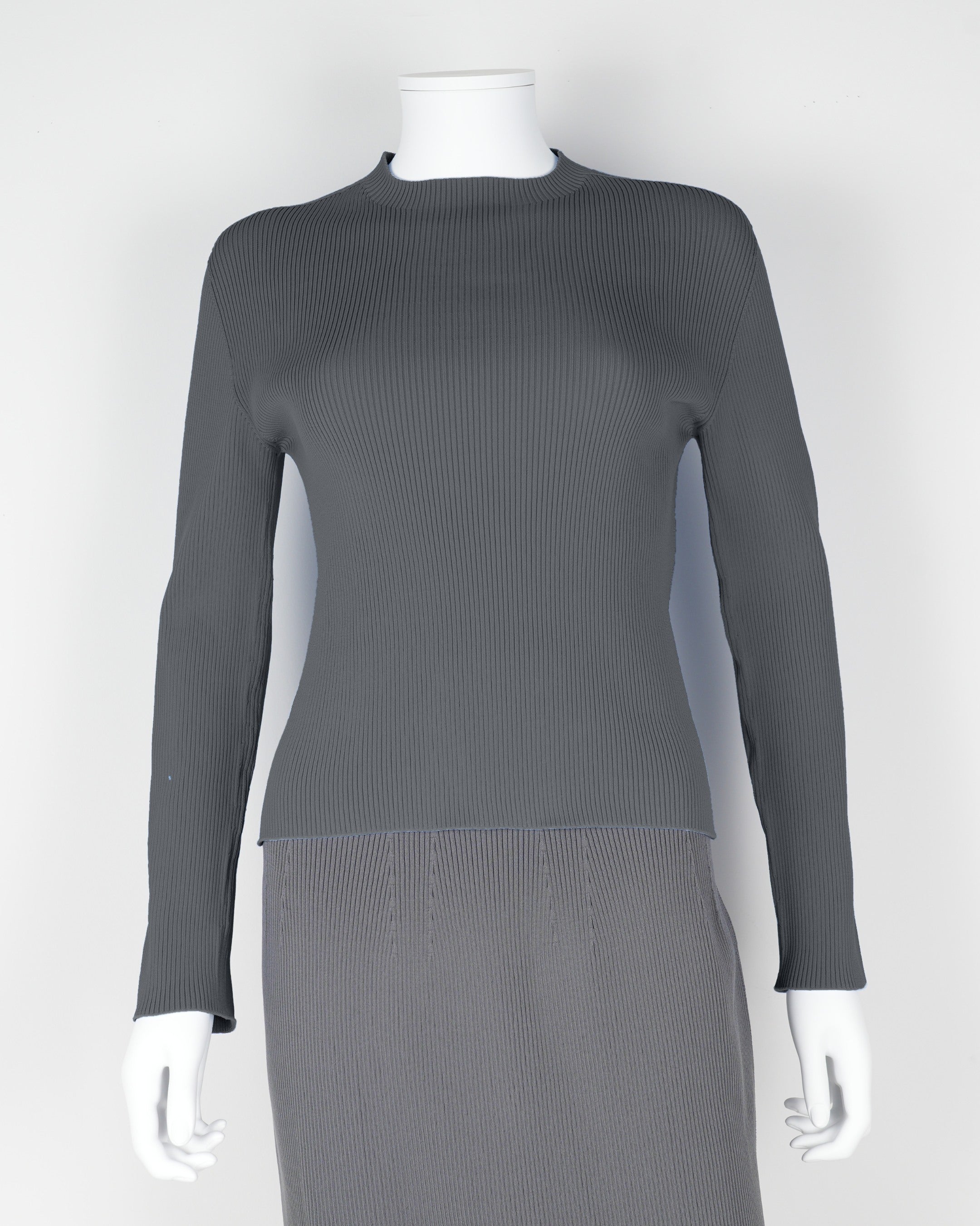 Long-sleeved pullover