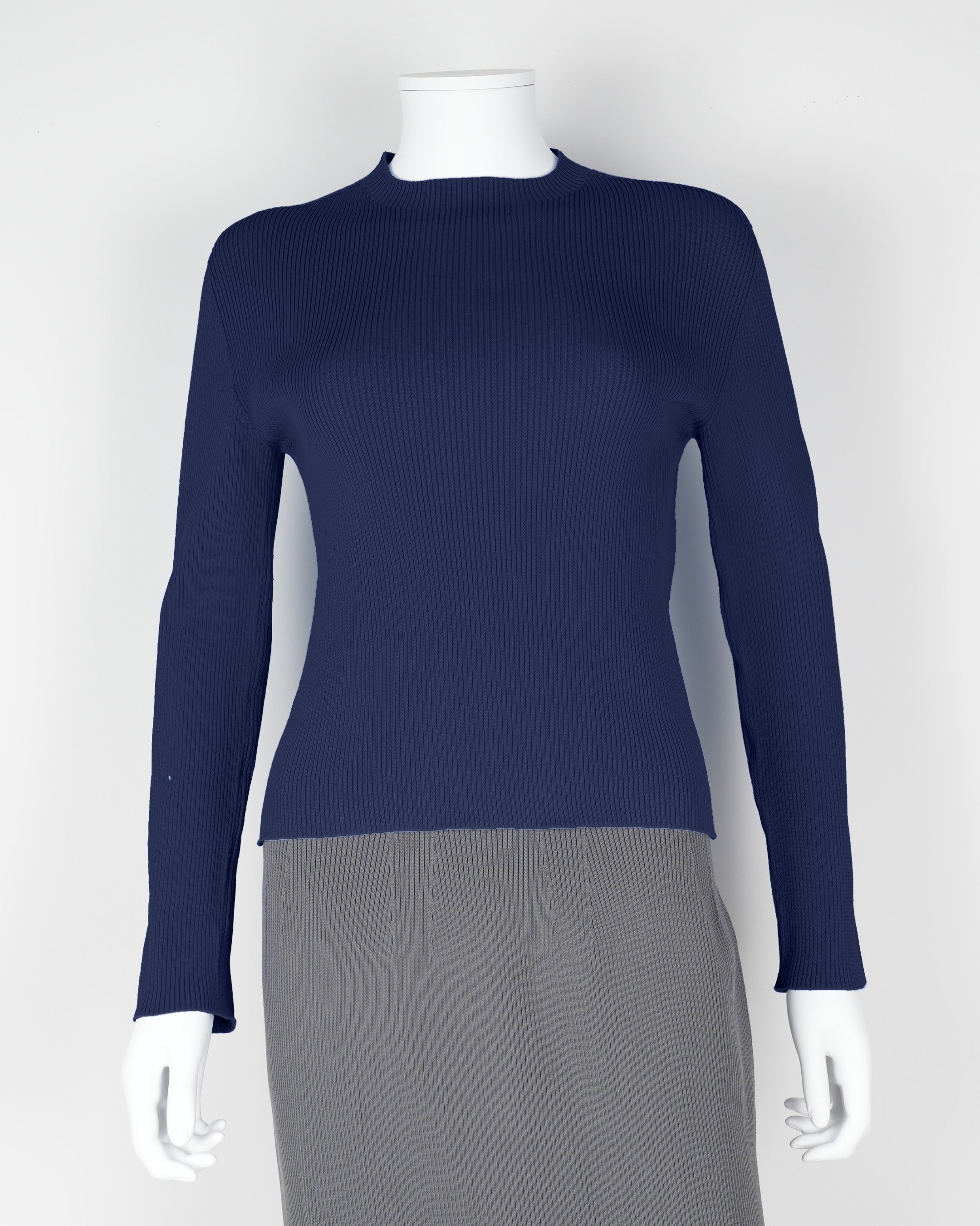 Long-sleeved pullover