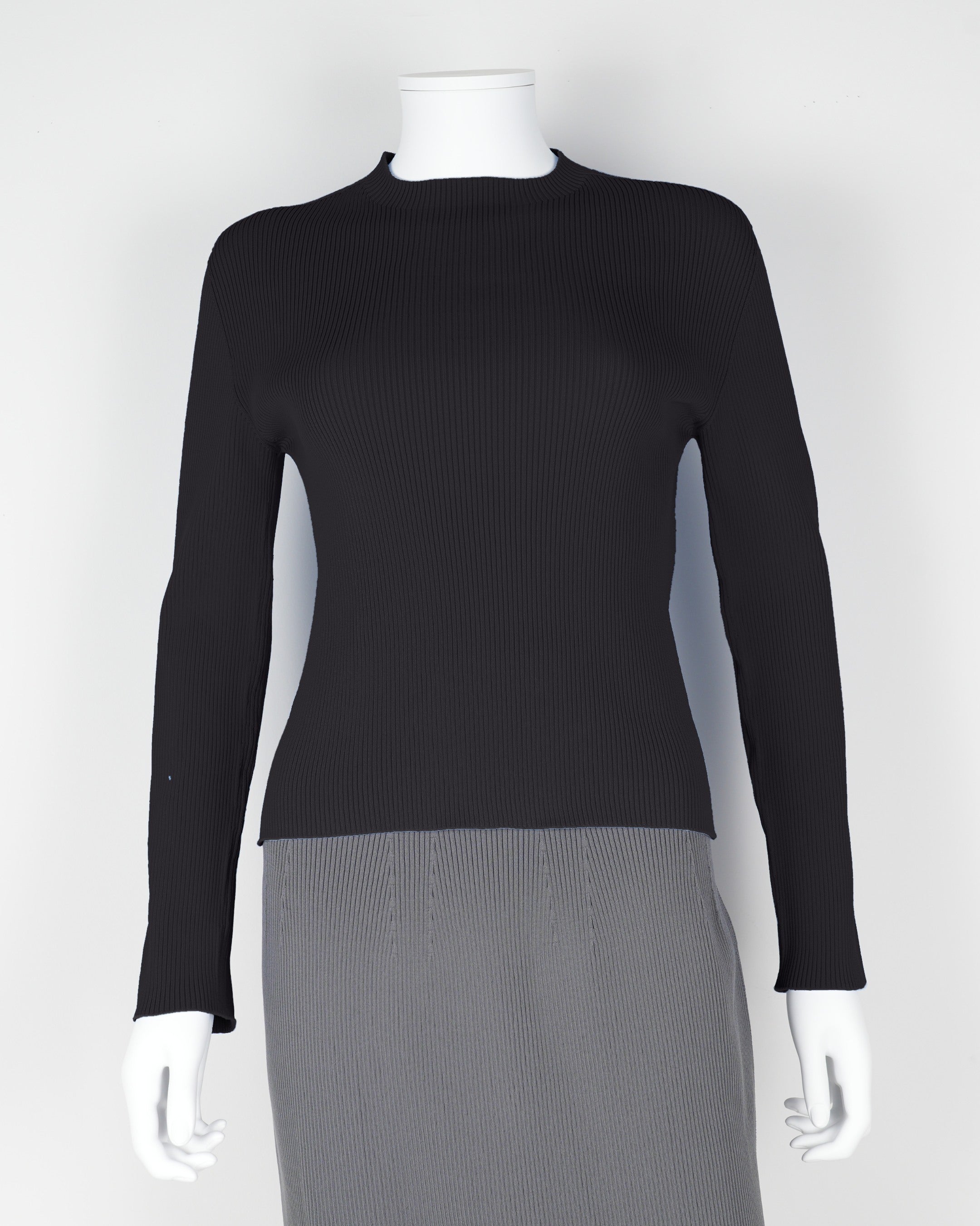 Long-sleeved pullover
