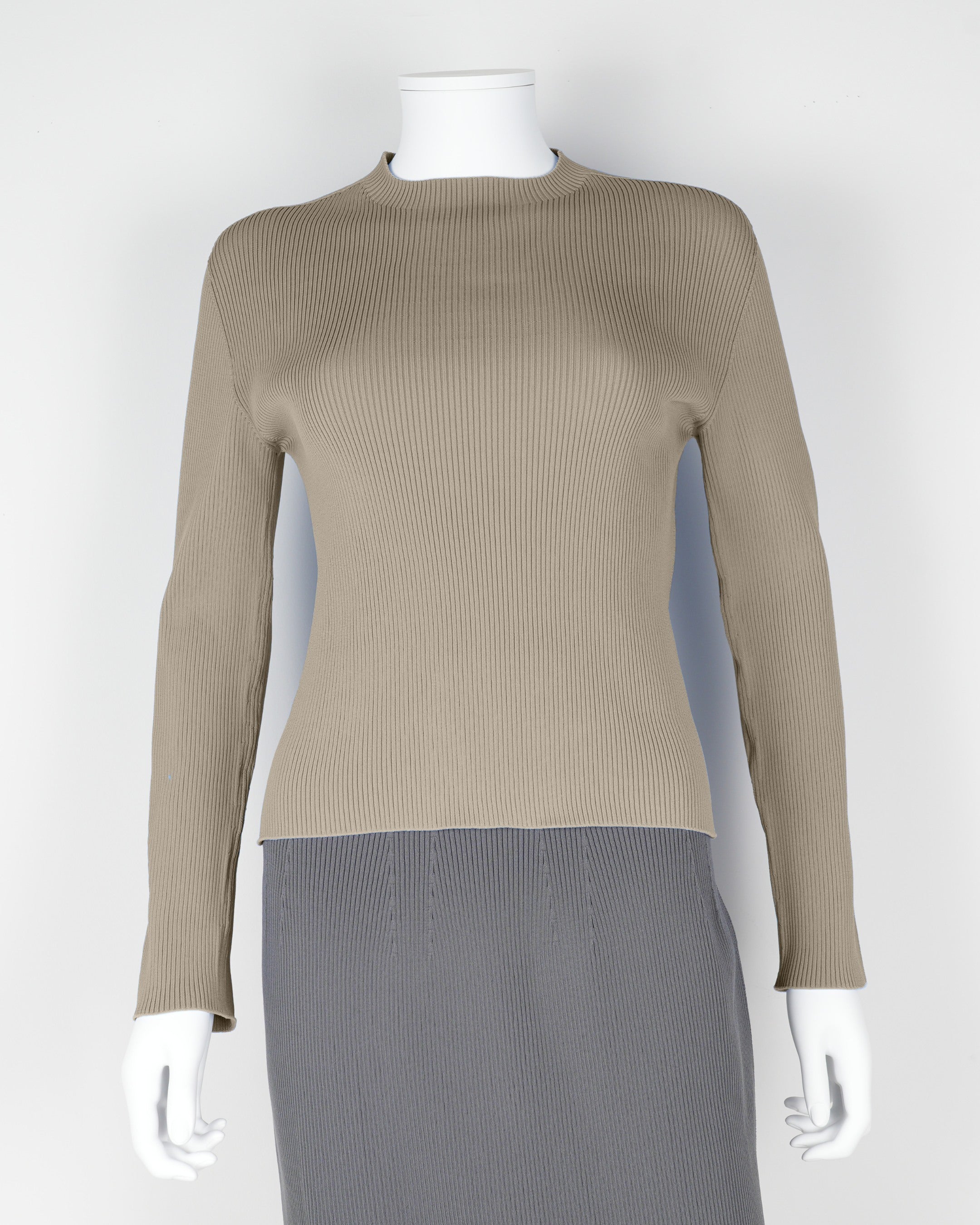 Long-sleeved pullover