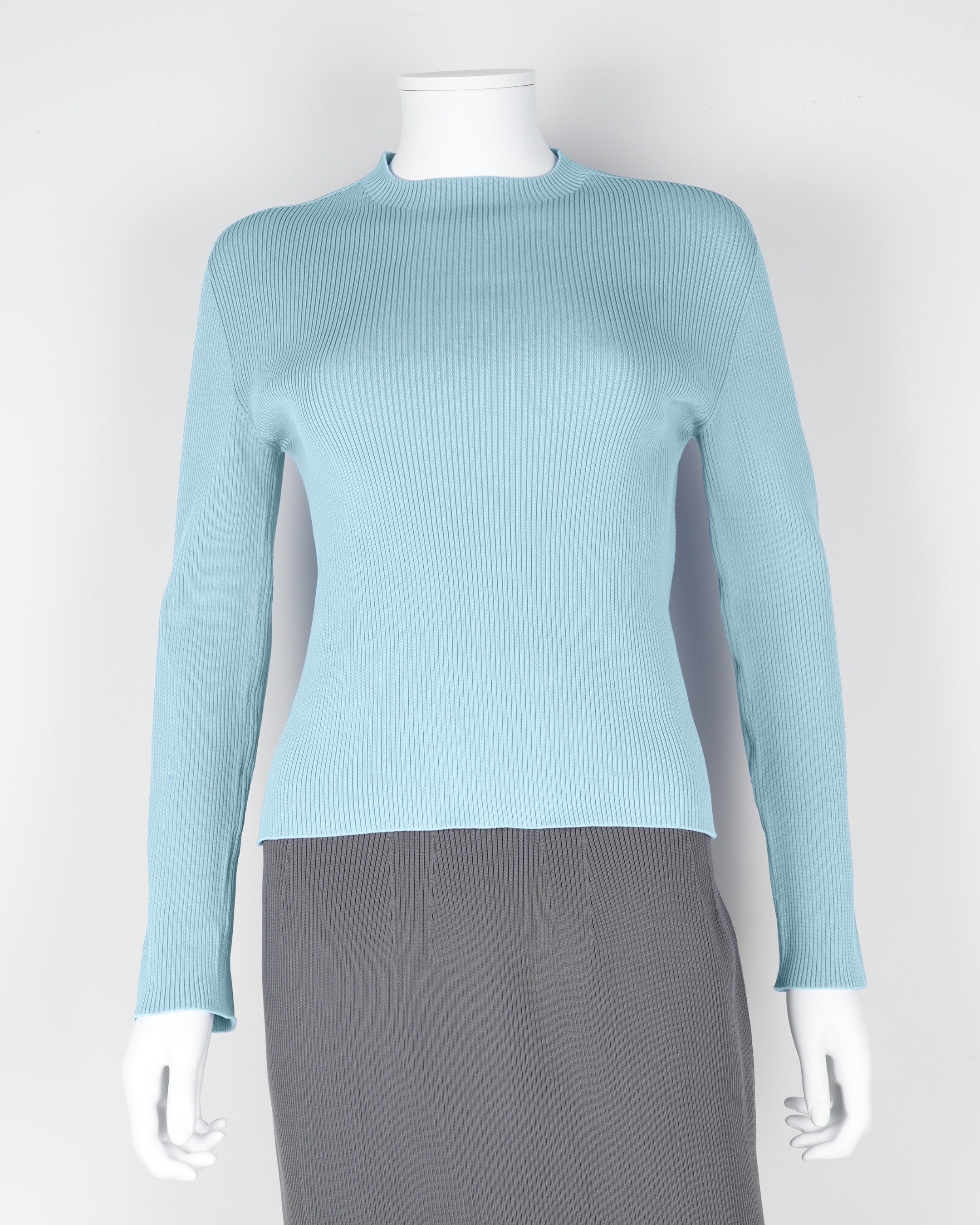 Long-sleeved pullover
