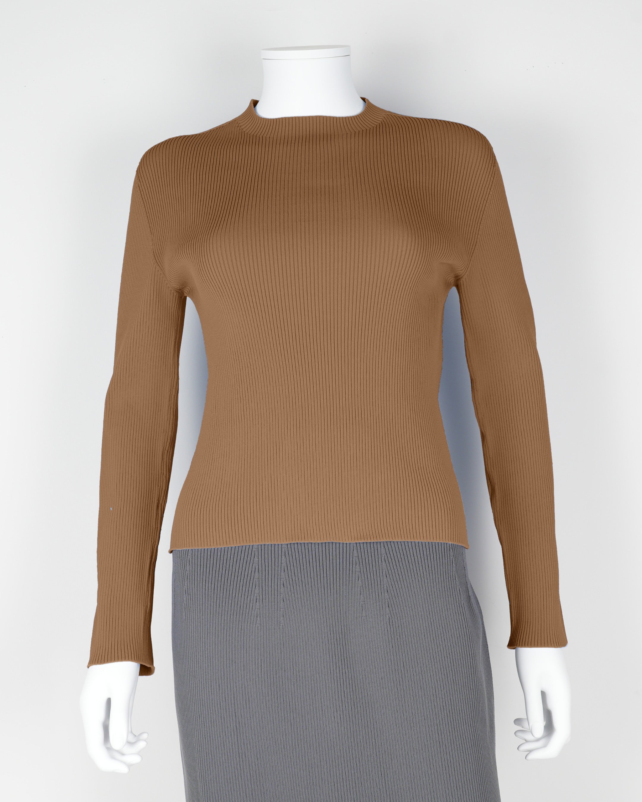 Long-sleeved pullover