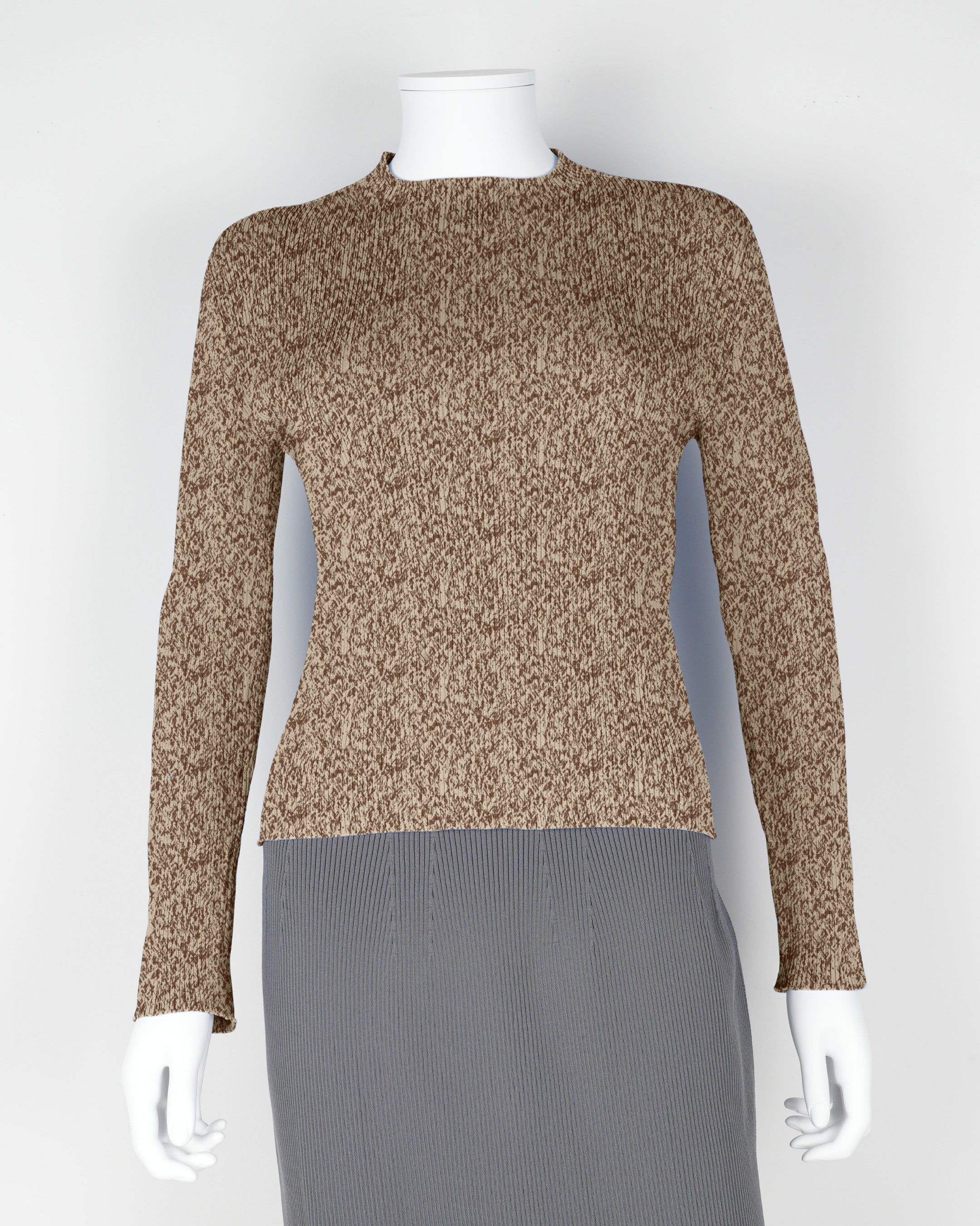 Long-sleeved pullover