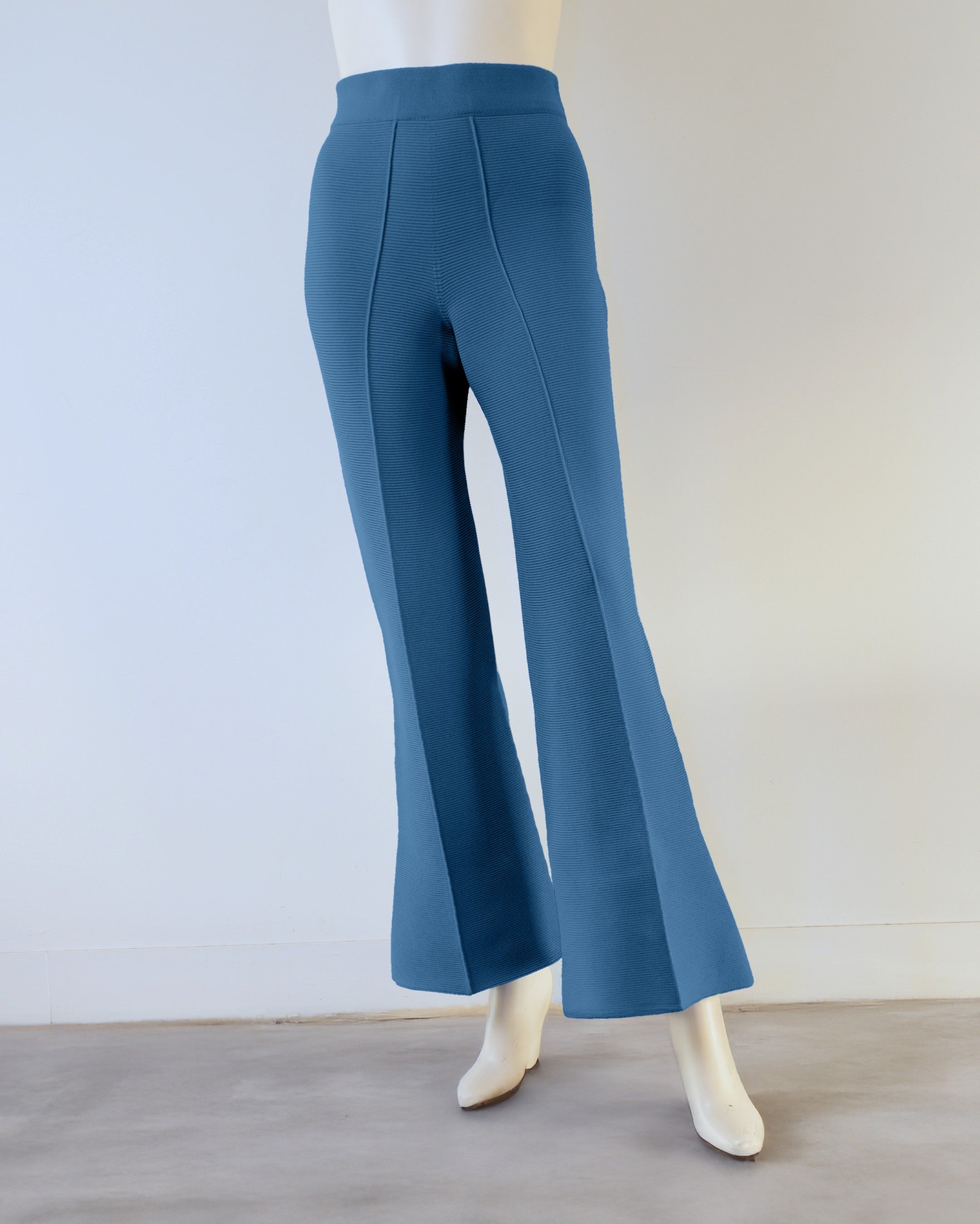 【NEW】フレアパンツ