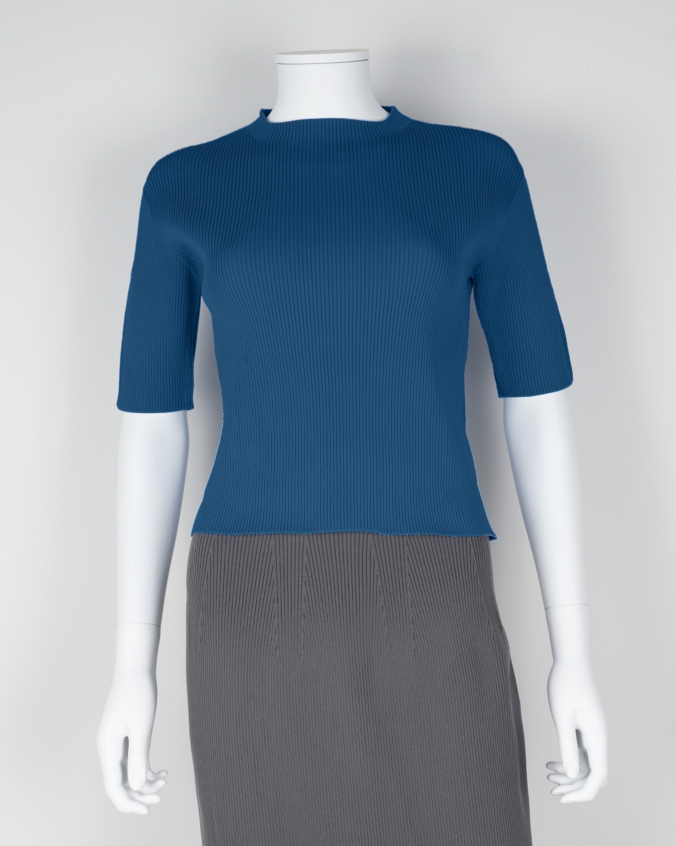 Short-sleeved pullover