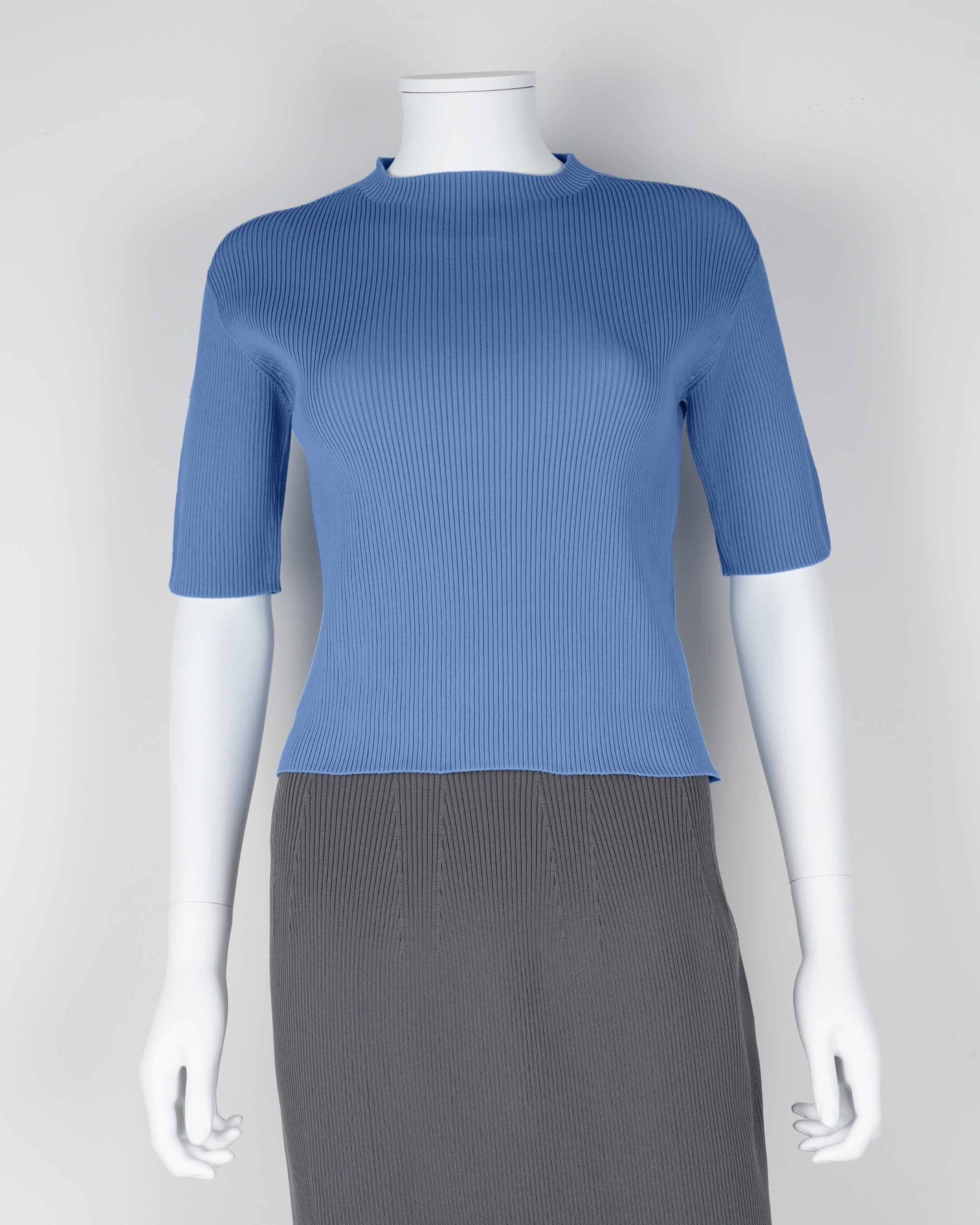 Short-sleeved pullover