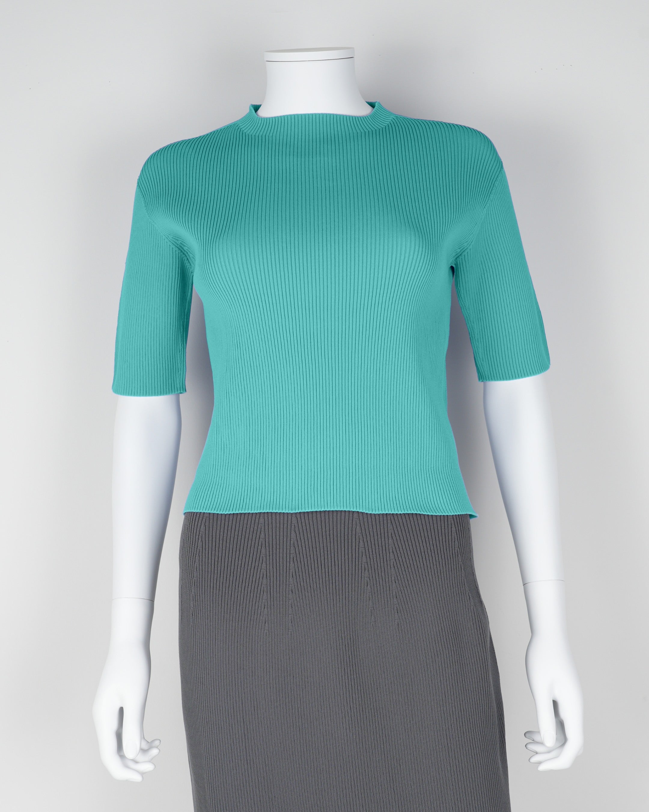 Short-sleeved pullover