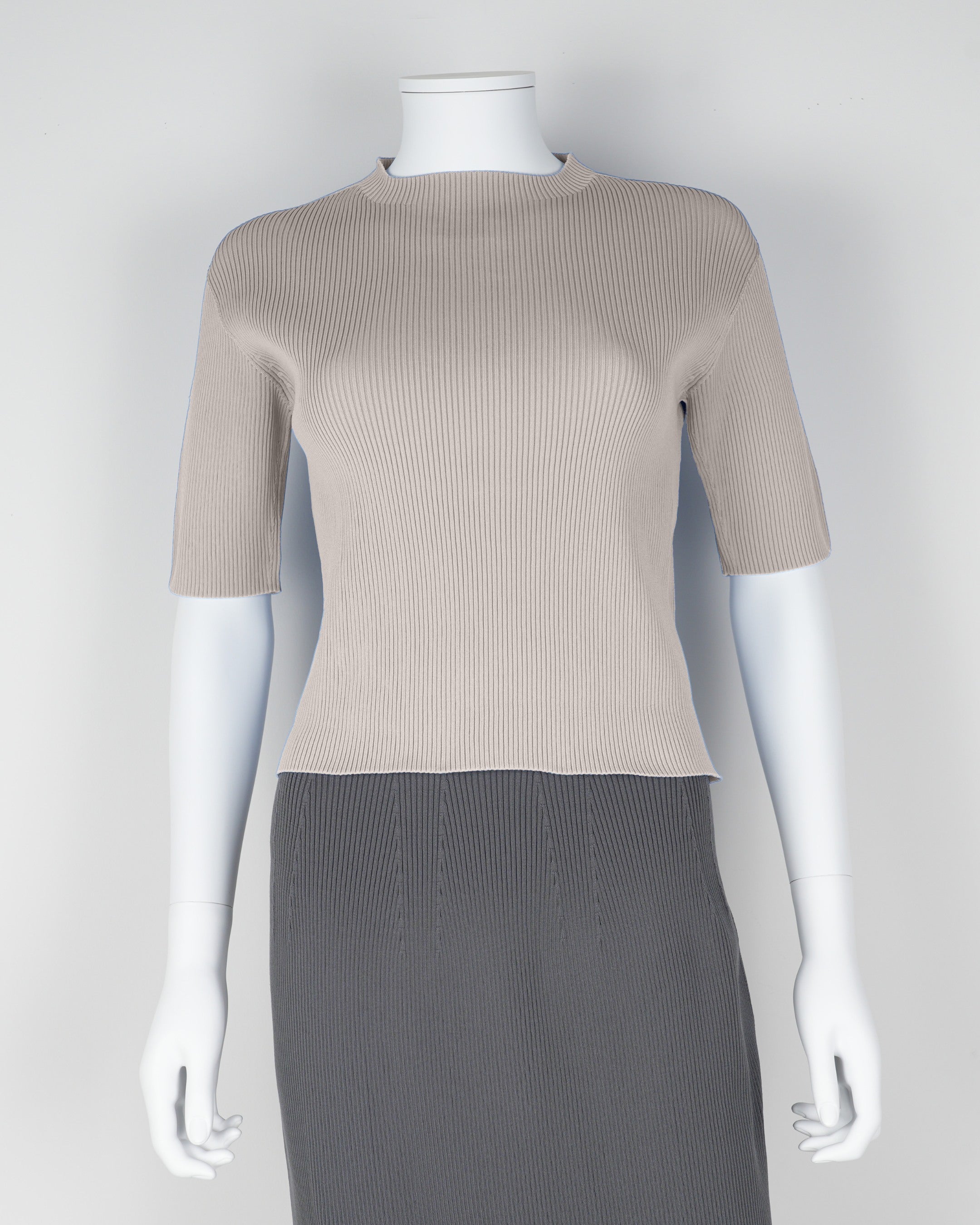Short-sleeved pullover