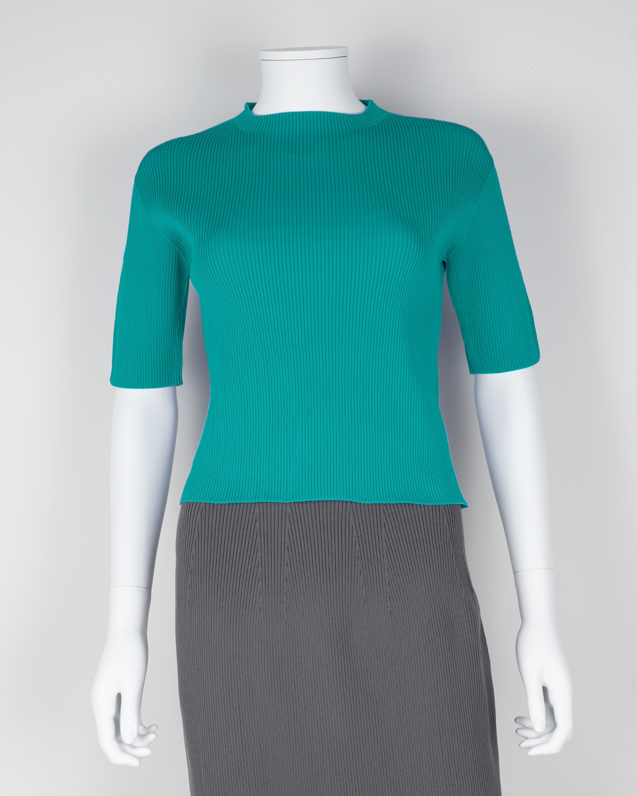 Short-sleeved pullover