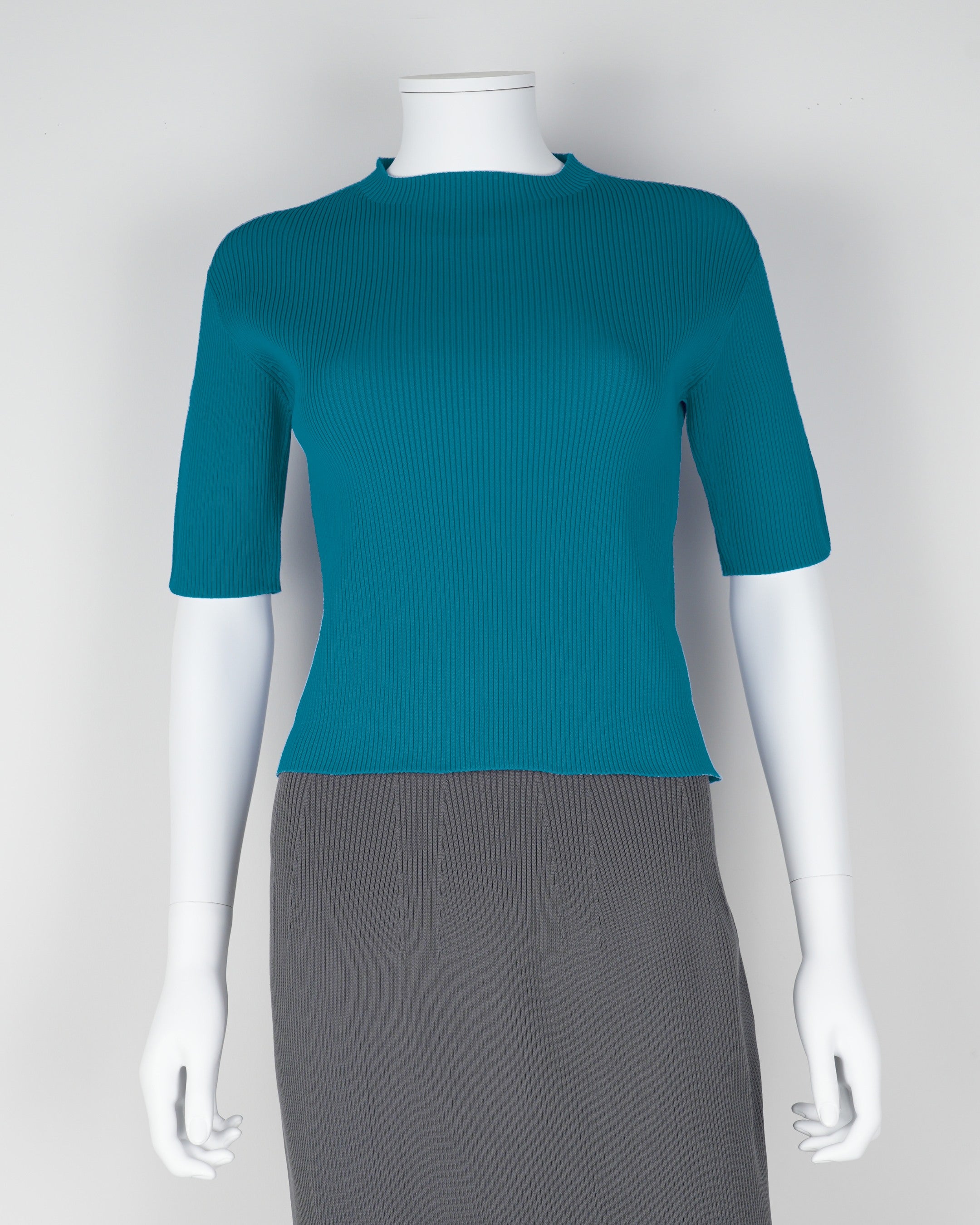 Short-sleeved pullover