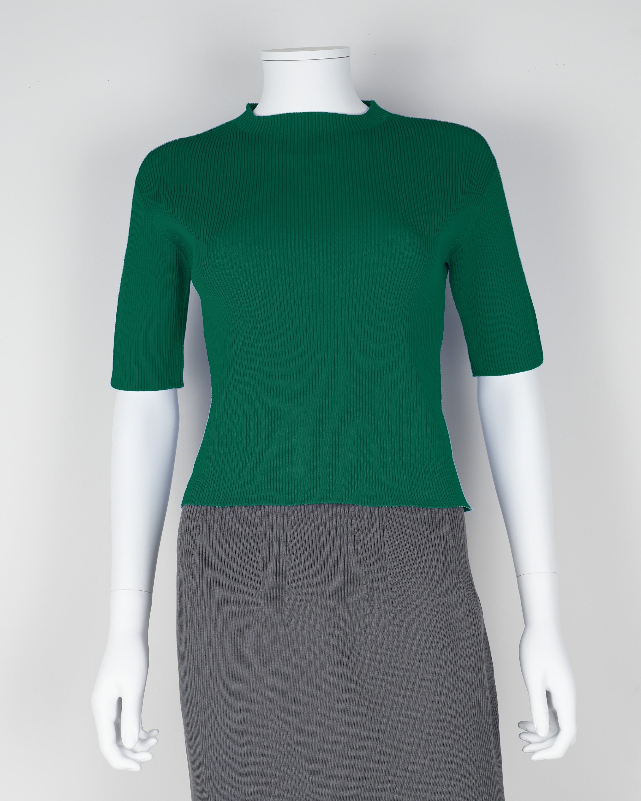 Short-sleeved pullover
