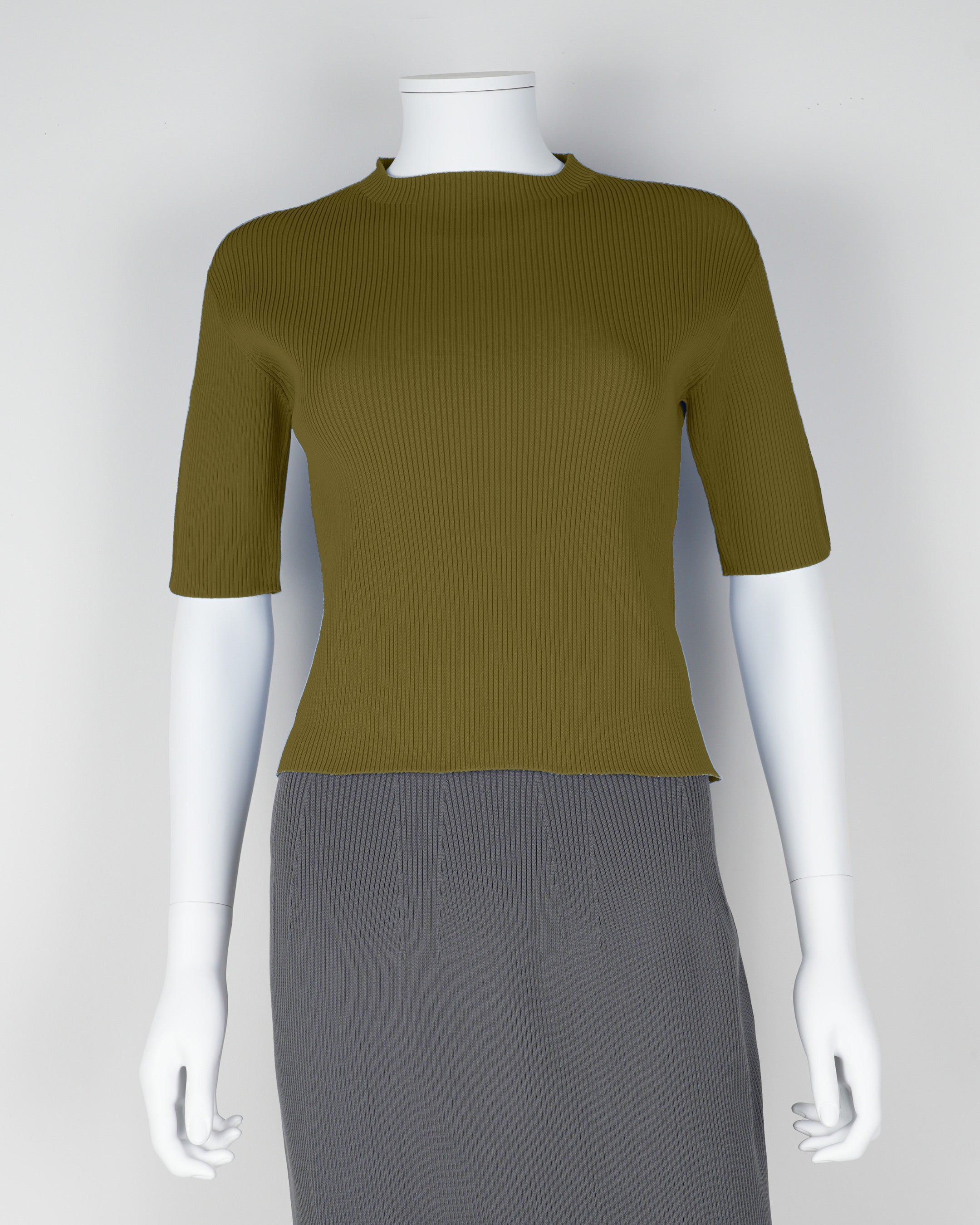 Short-sleeved pullover