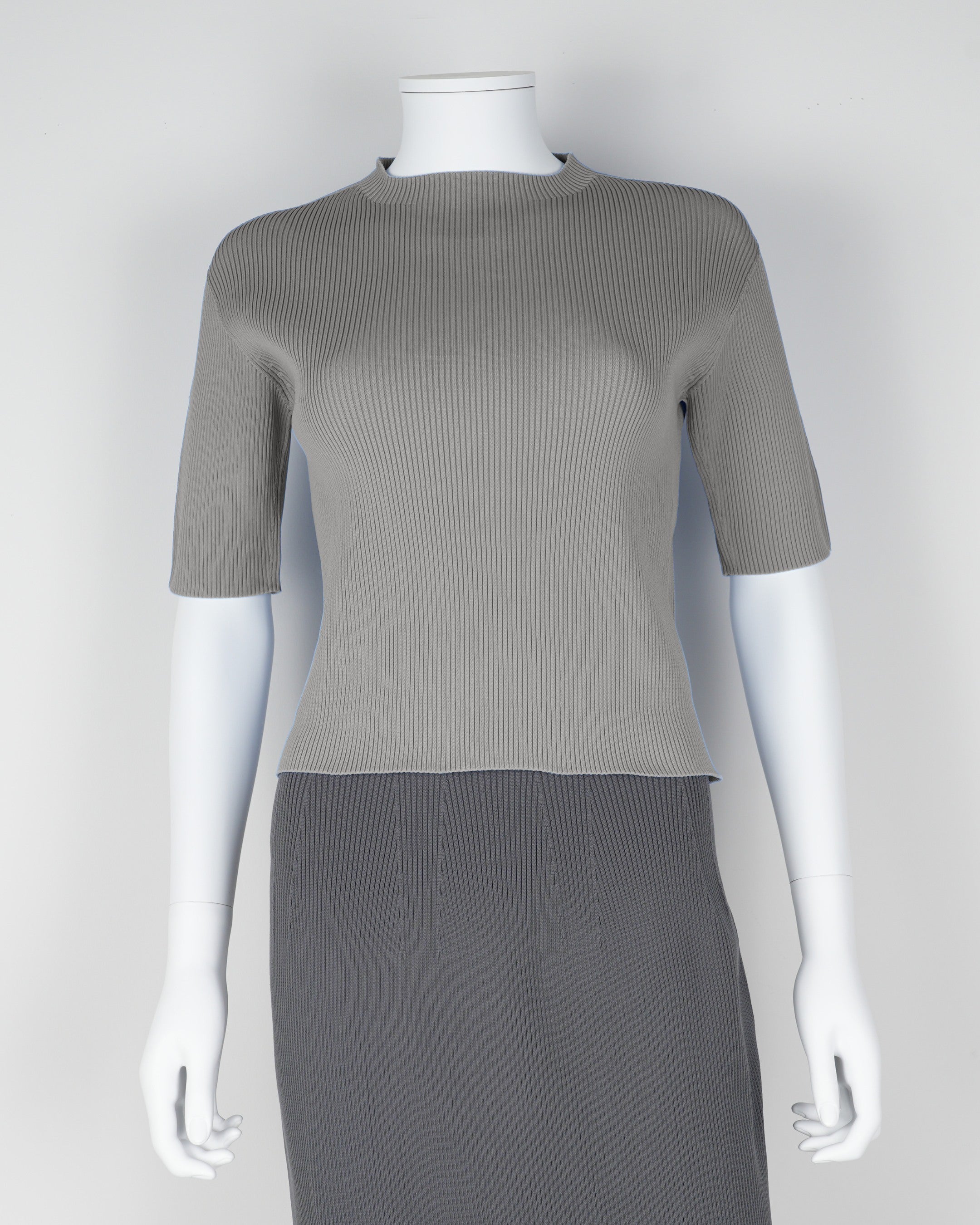 Short-sleeved pullover