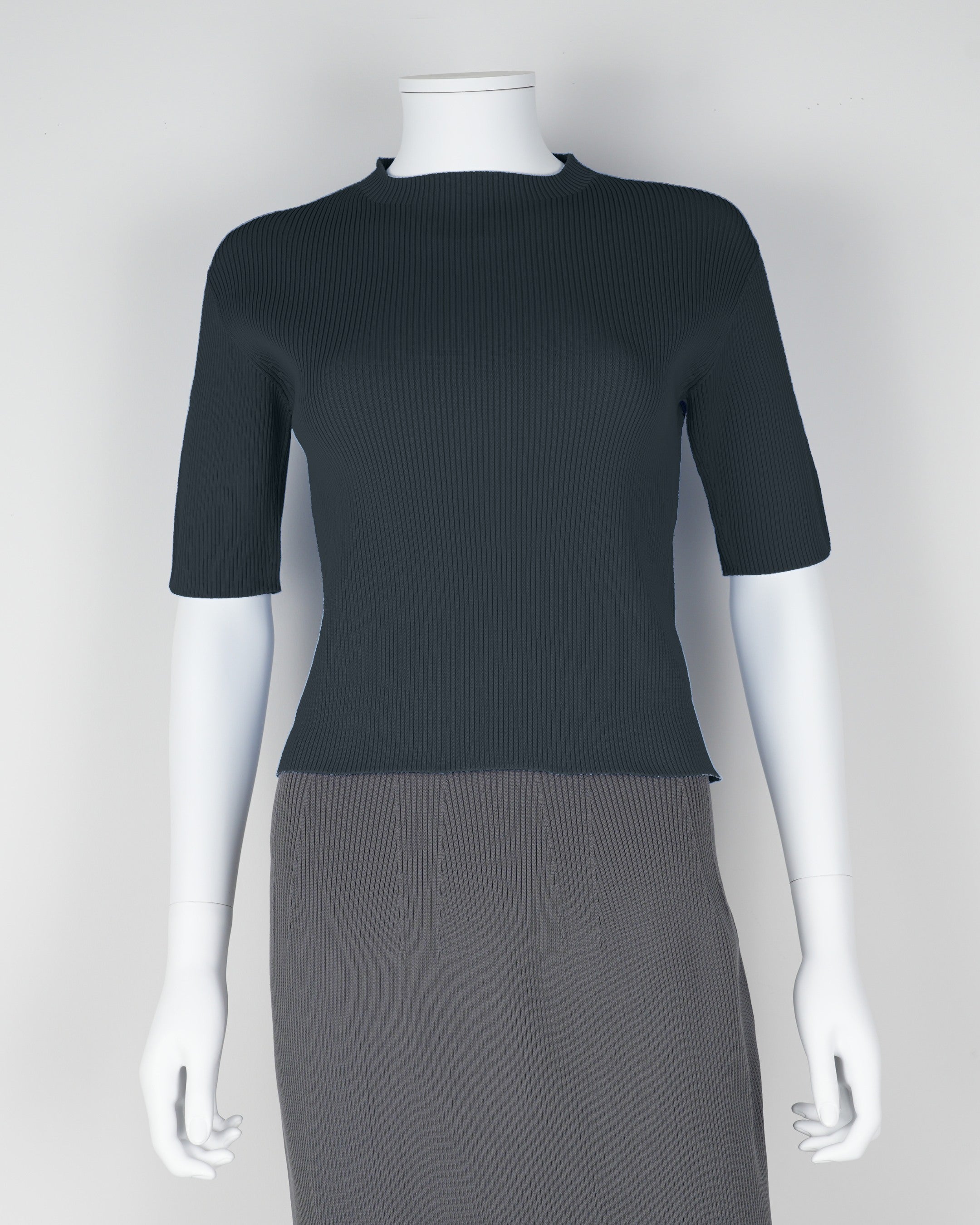 Short-sleeved pullover