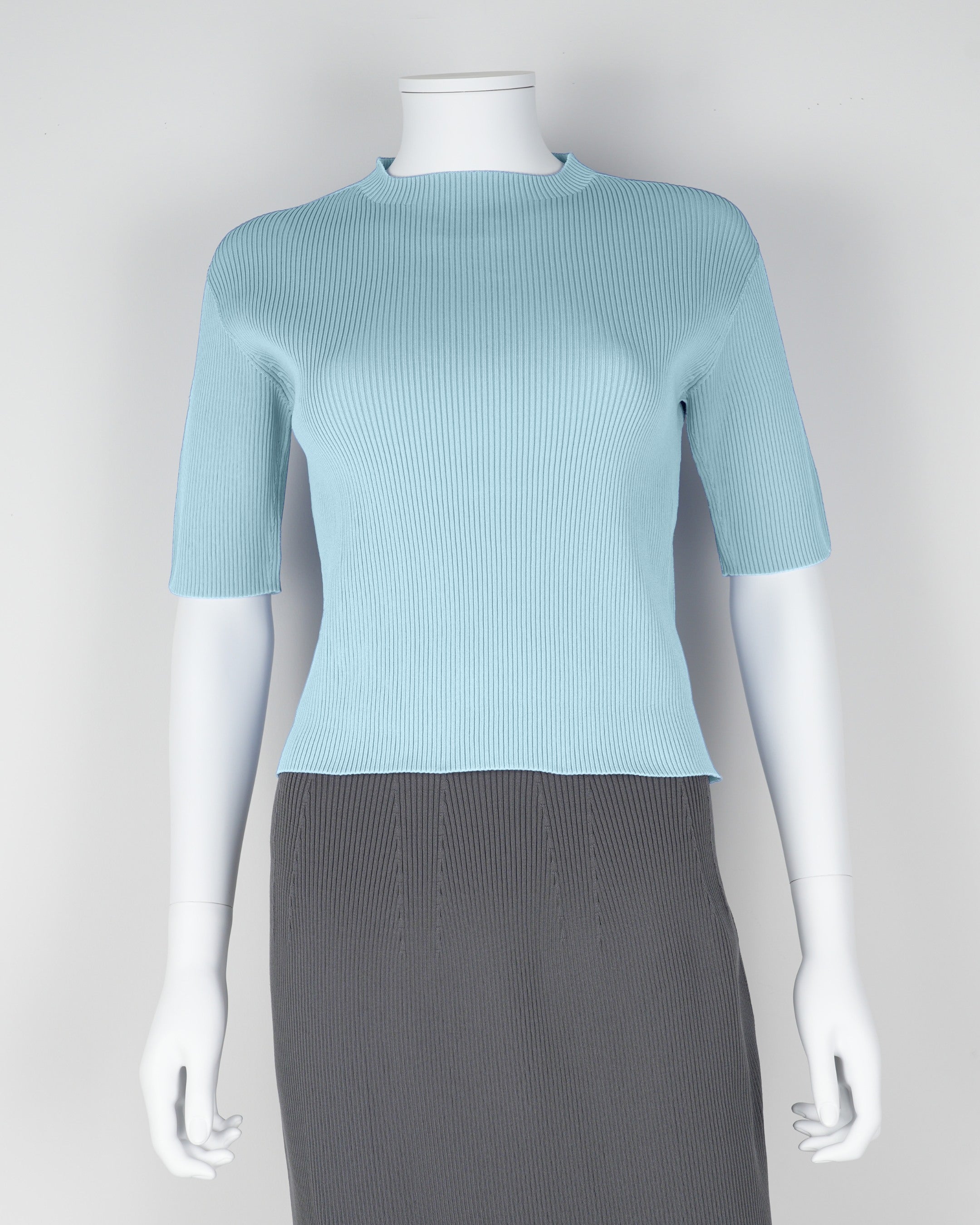 Short-sleeved pullover