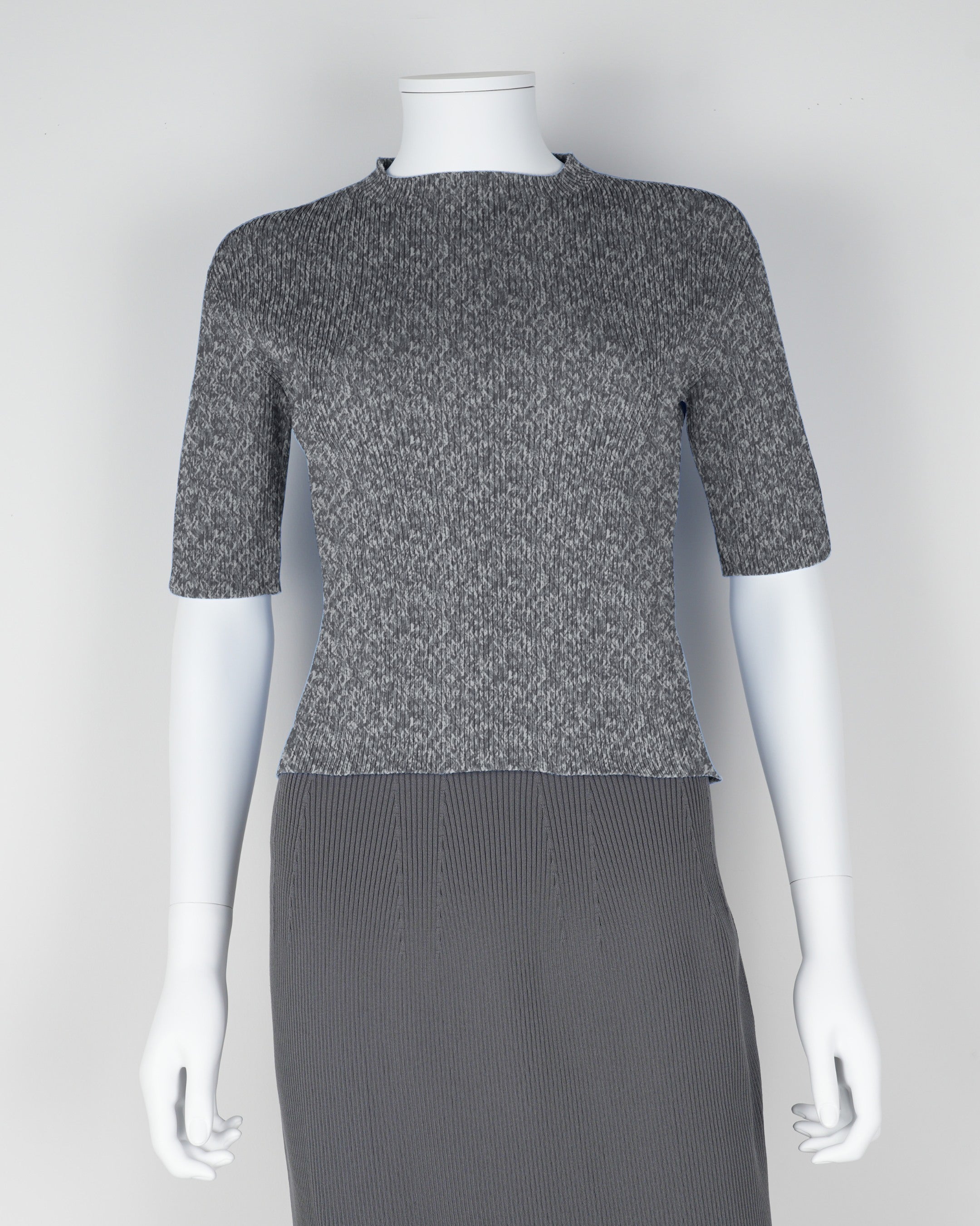 Short-sleeved pullover