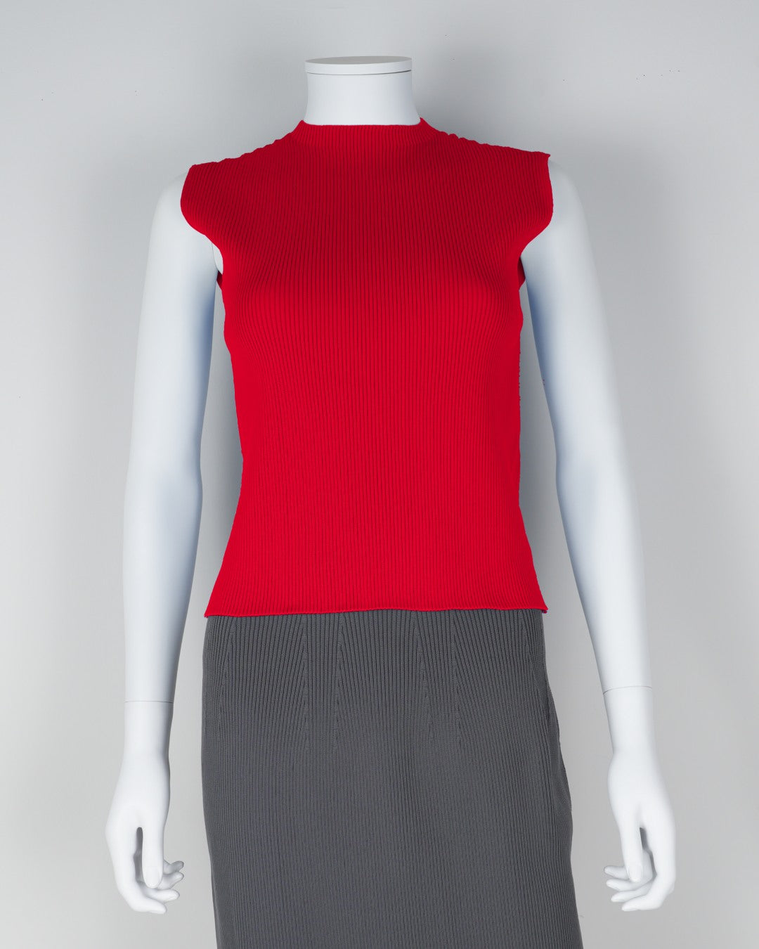 sleeveless pullover