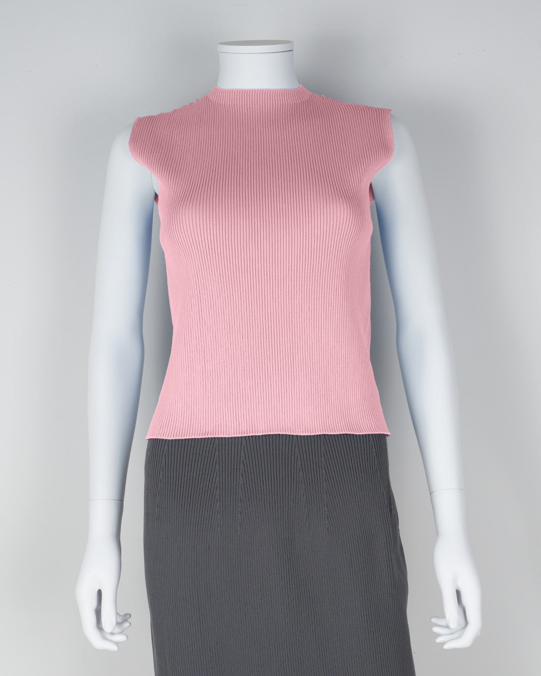 sleeveless pullover