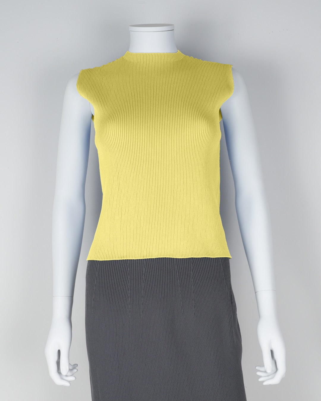 sleeveless pullover
