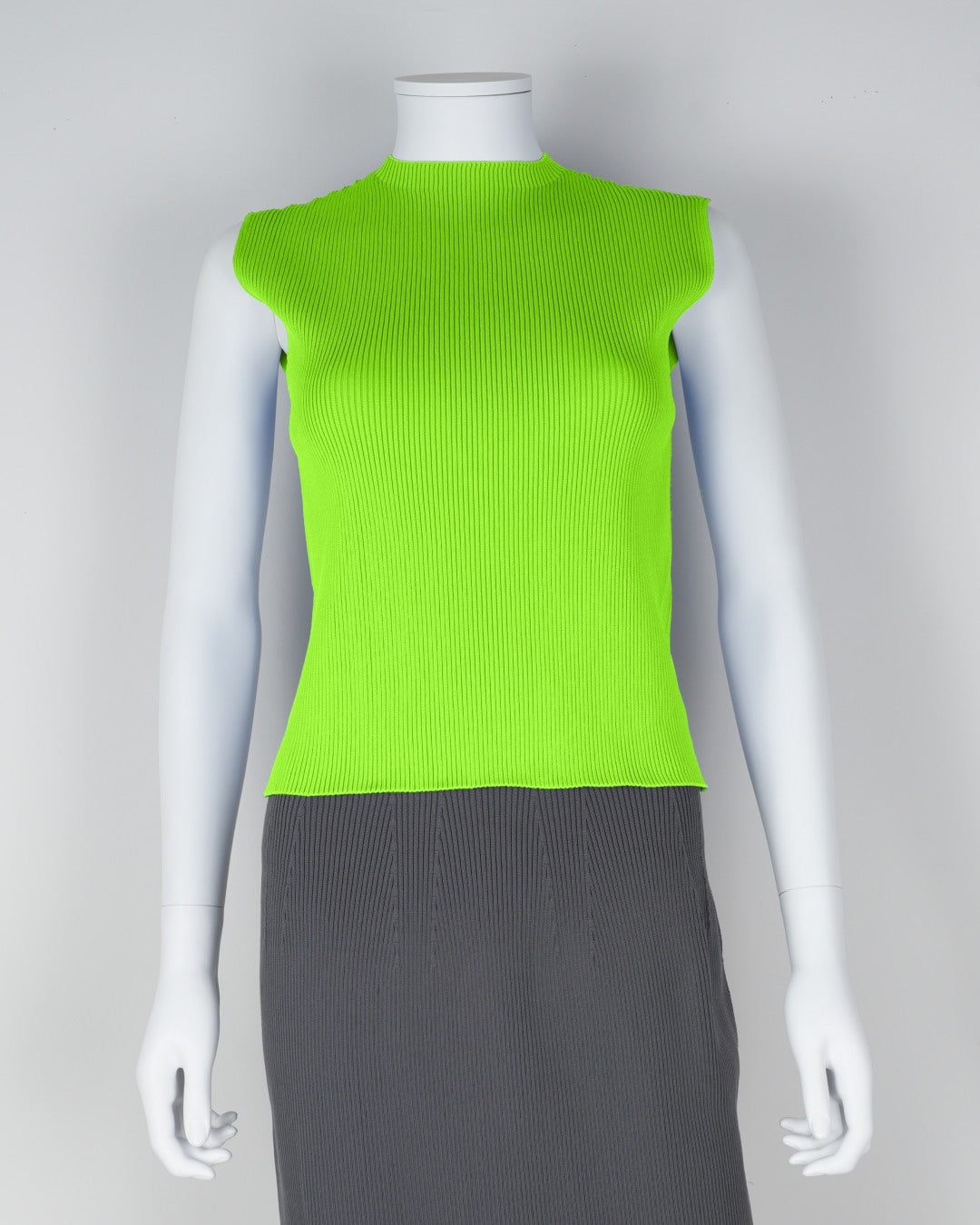 sleeveless pullover