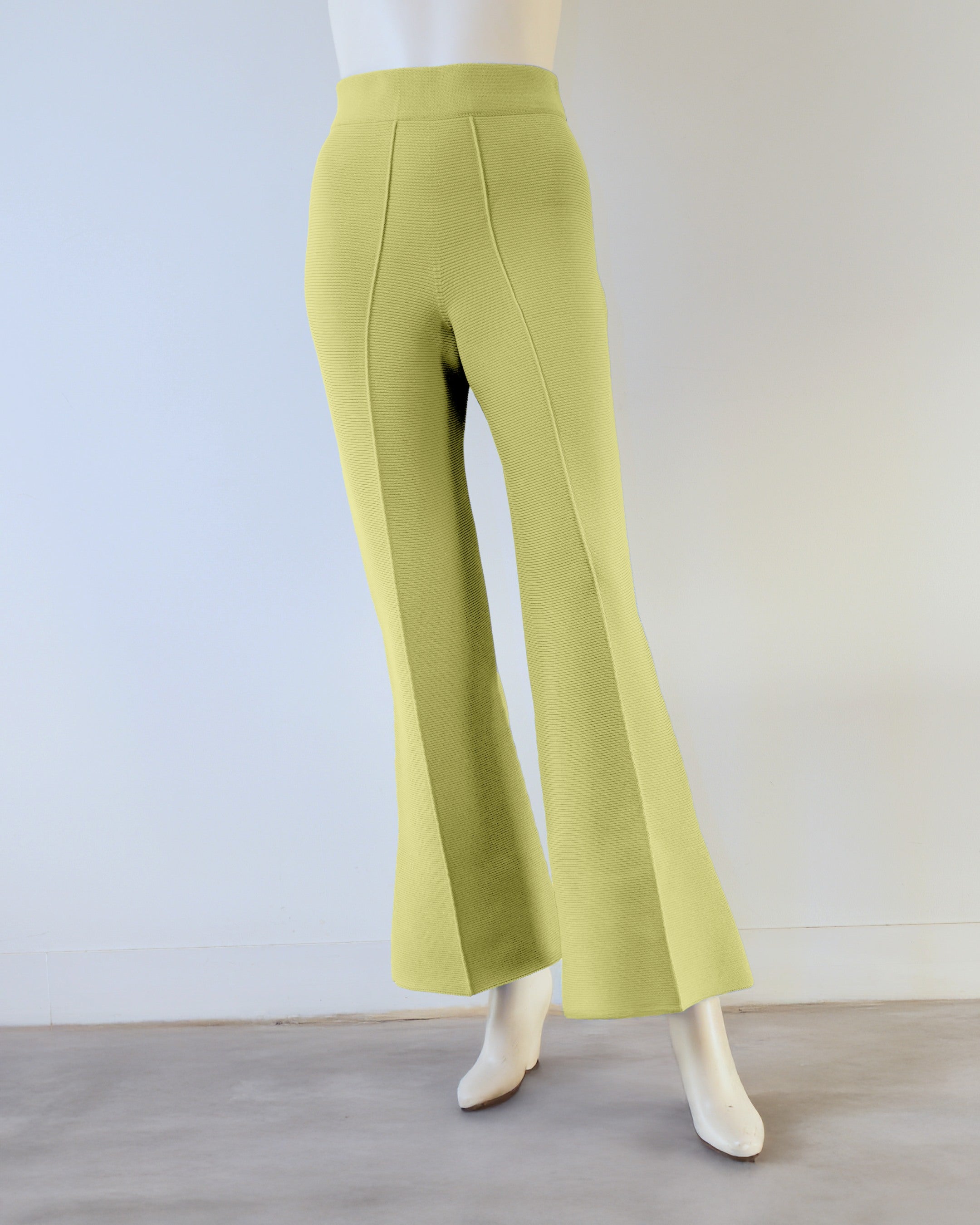 【NEW】フレアパンツ