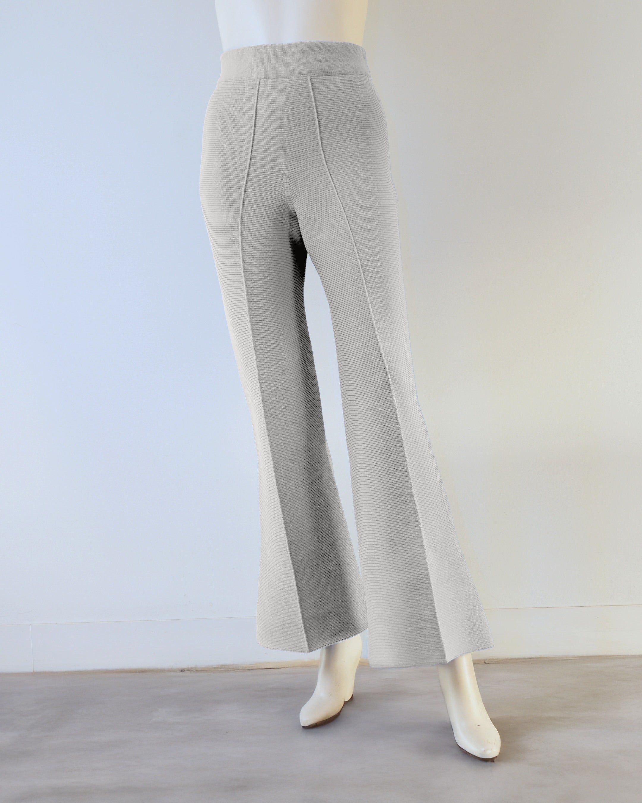【NEW】フレアパンツ