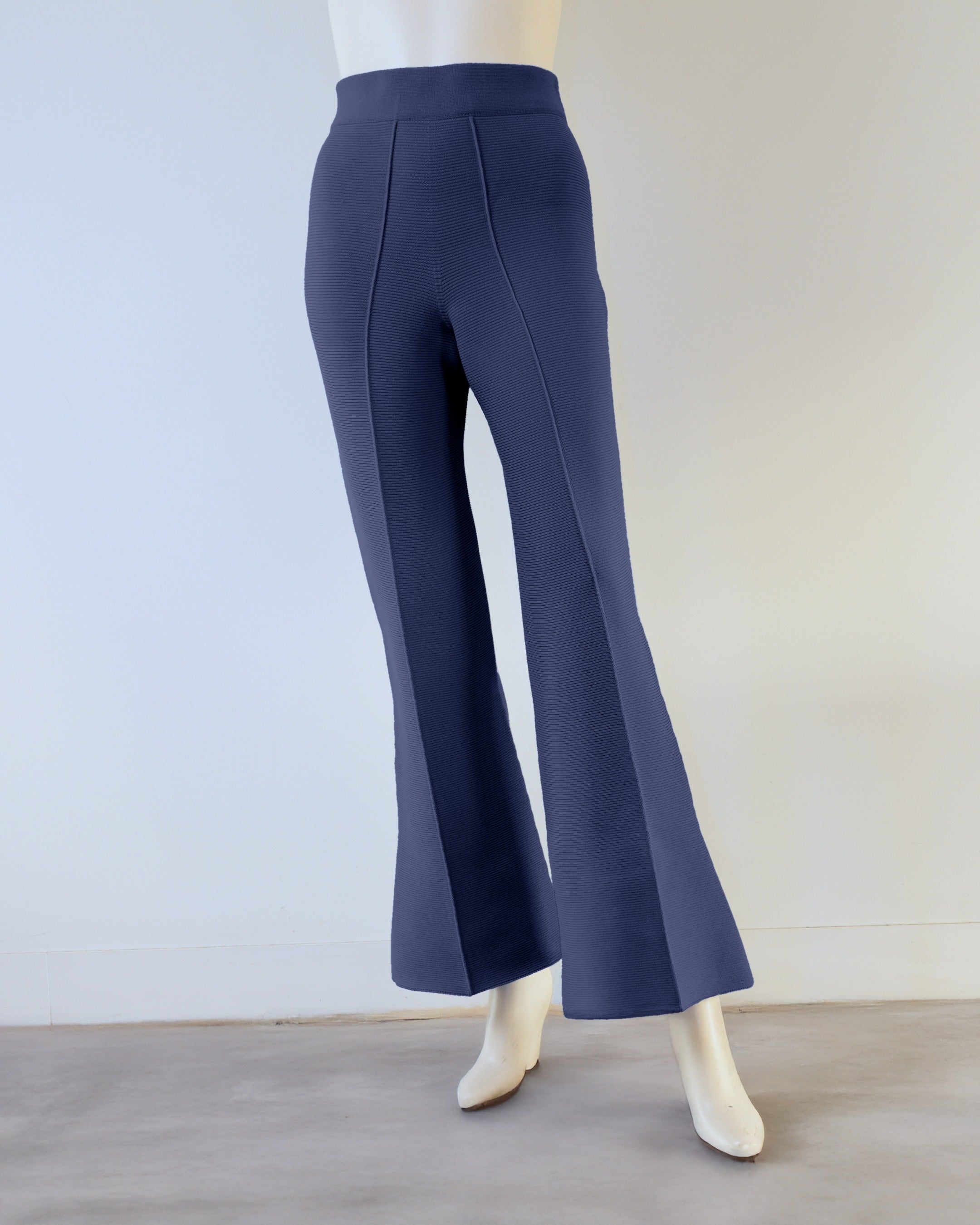 【NEW】フレアパンツ