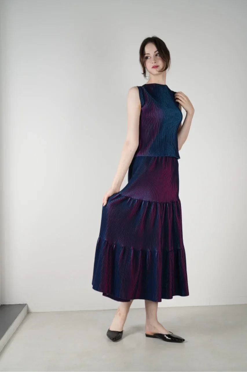 3Dプリーツノースリーブ