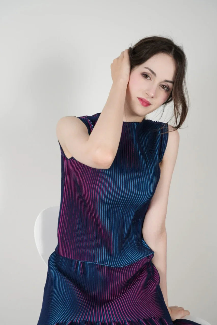 3Dプリーツノースリーブ