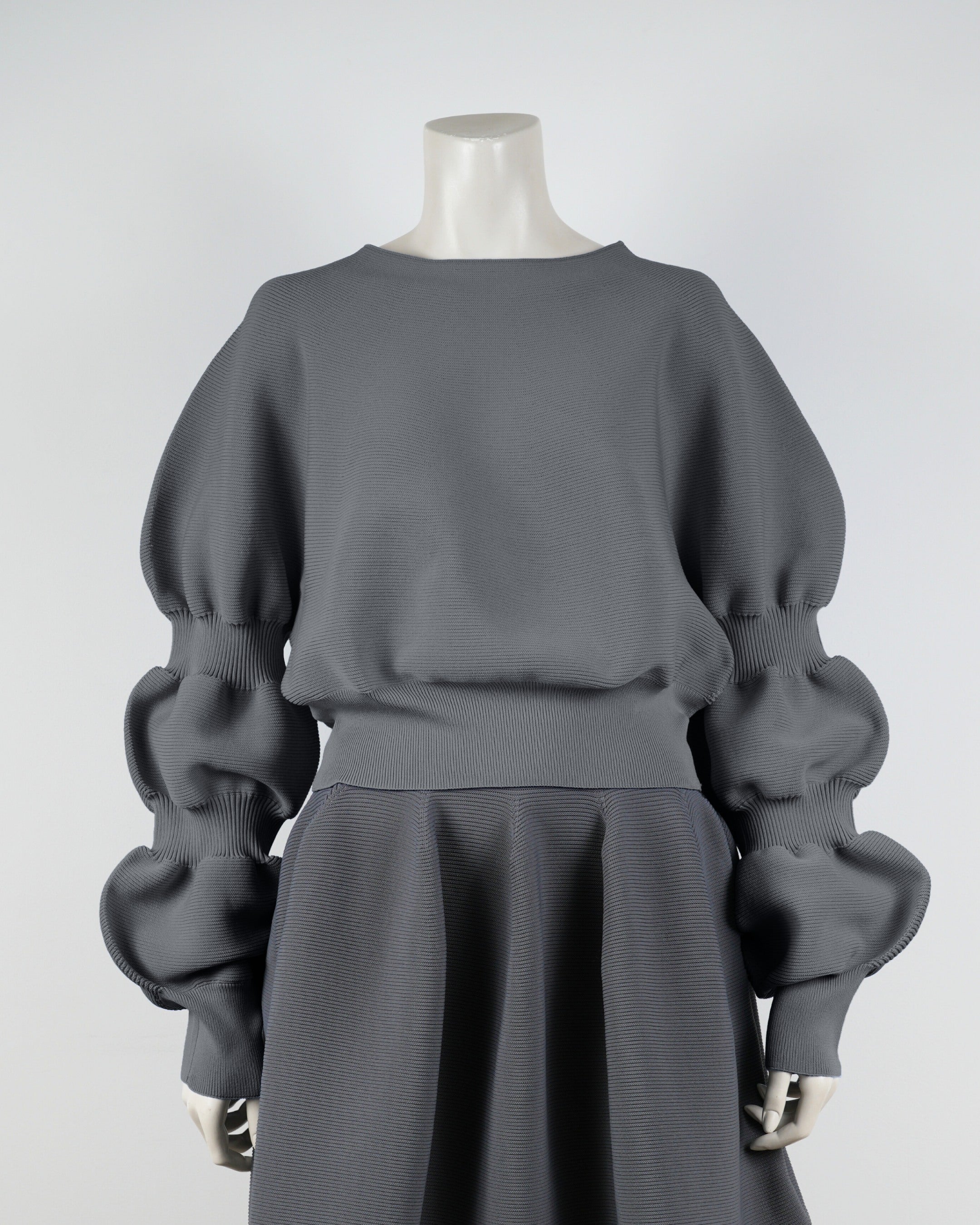 【NEW】デザインスリーブプルオーバー