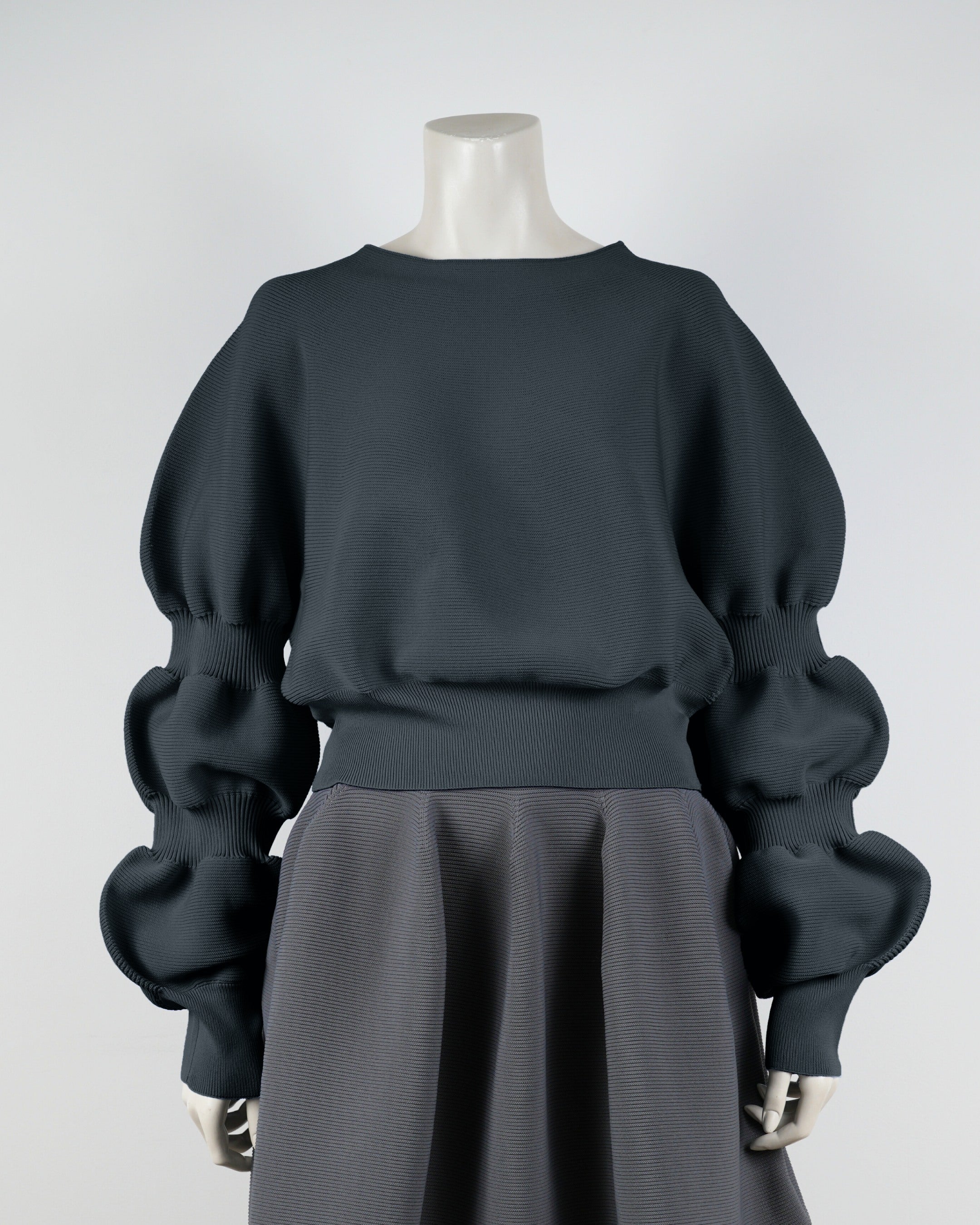 デザインスリーブプルオーバー