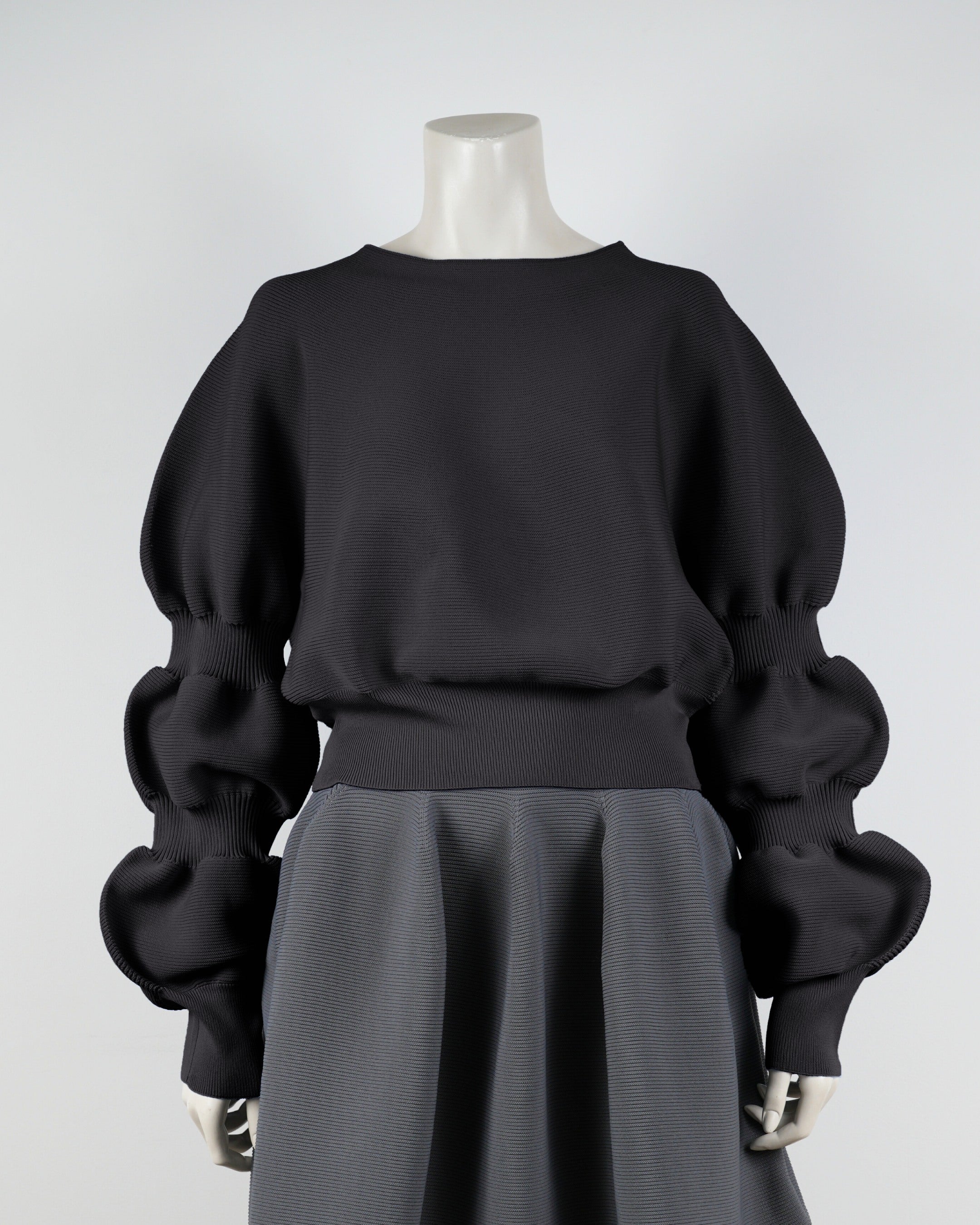 デザインスリーブプルオーバー