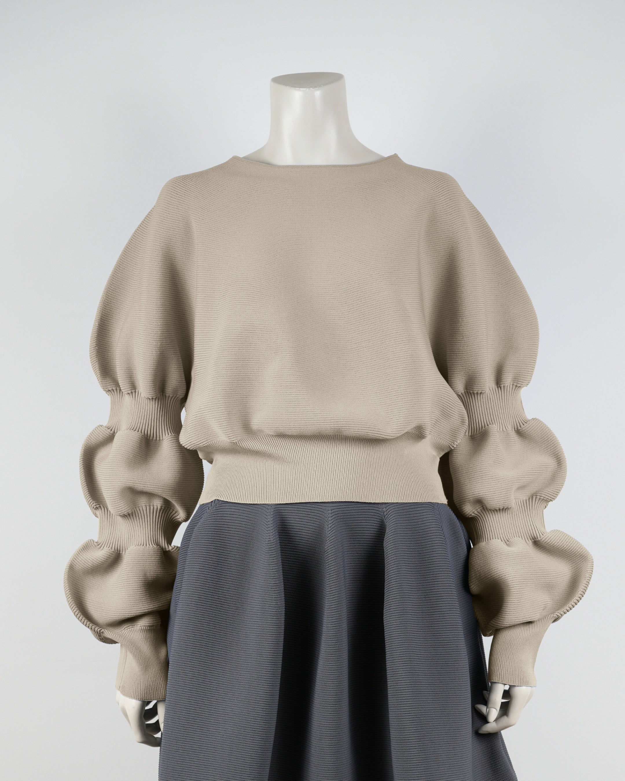 デザインスリーブプルオーバー