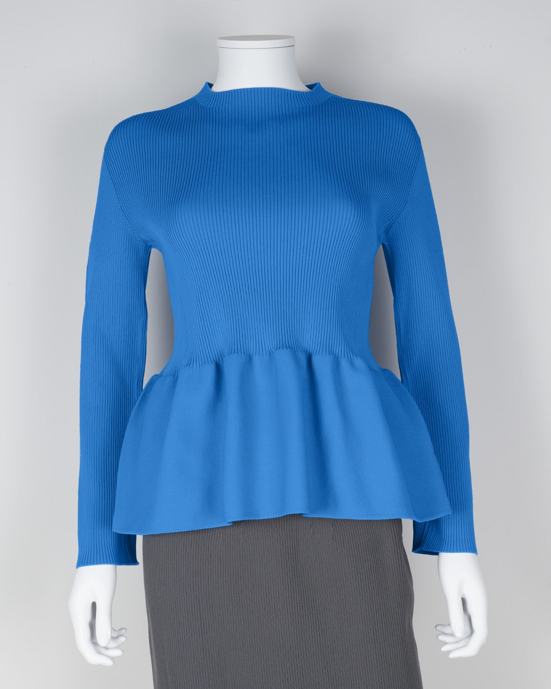 Long-sleeved peplum pullover