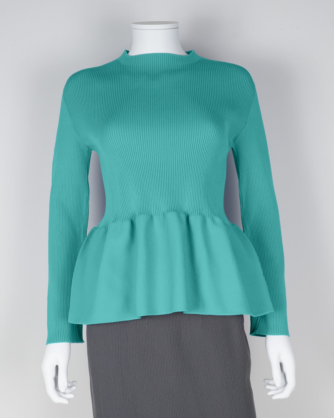 Long-sleeved peplum pullover