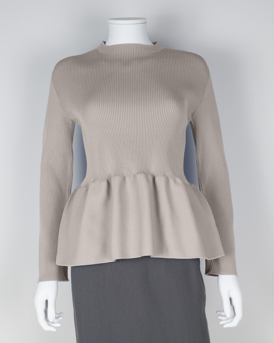 Long-sleeved peplum pullover