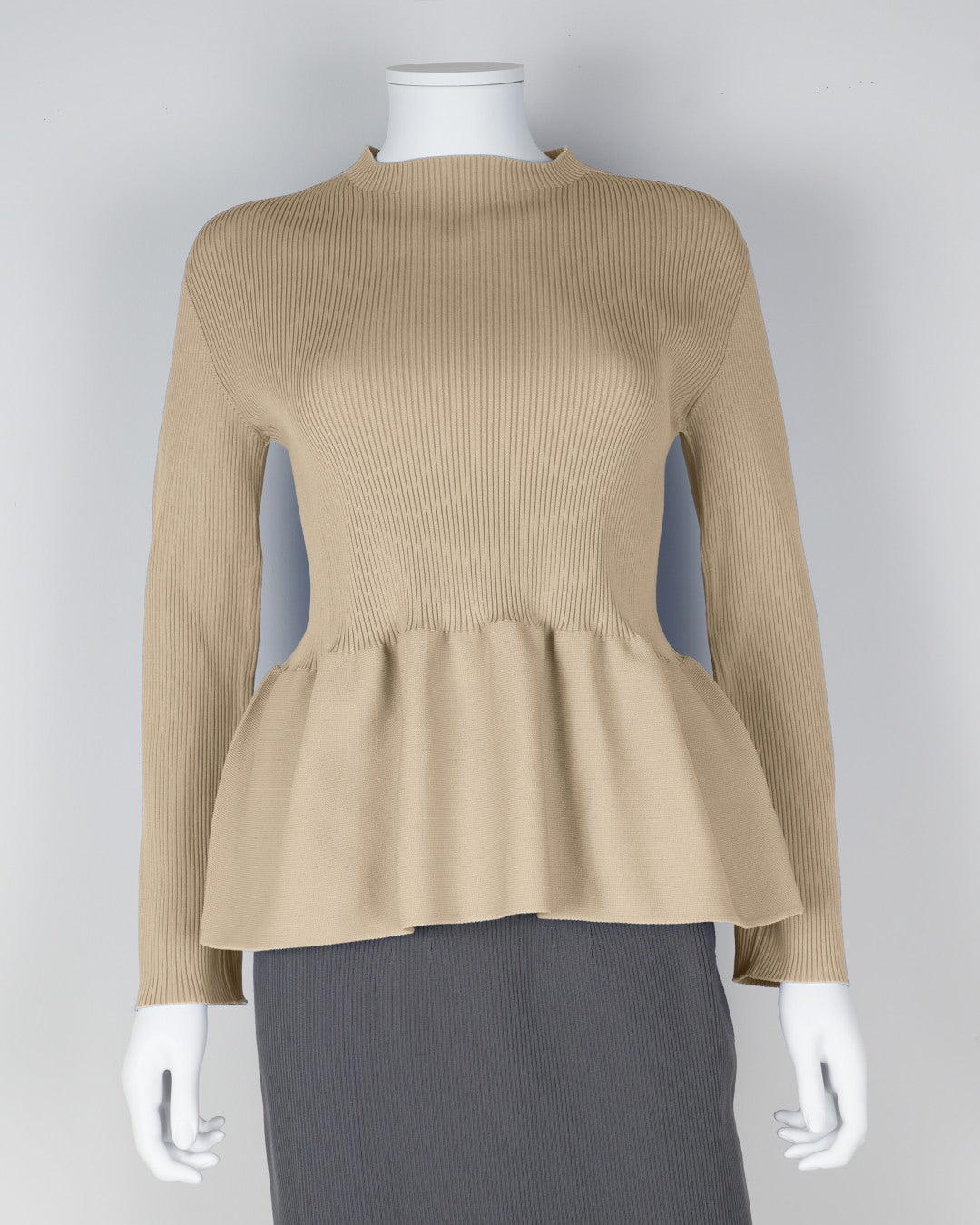 Long-sleeved peplum pullover